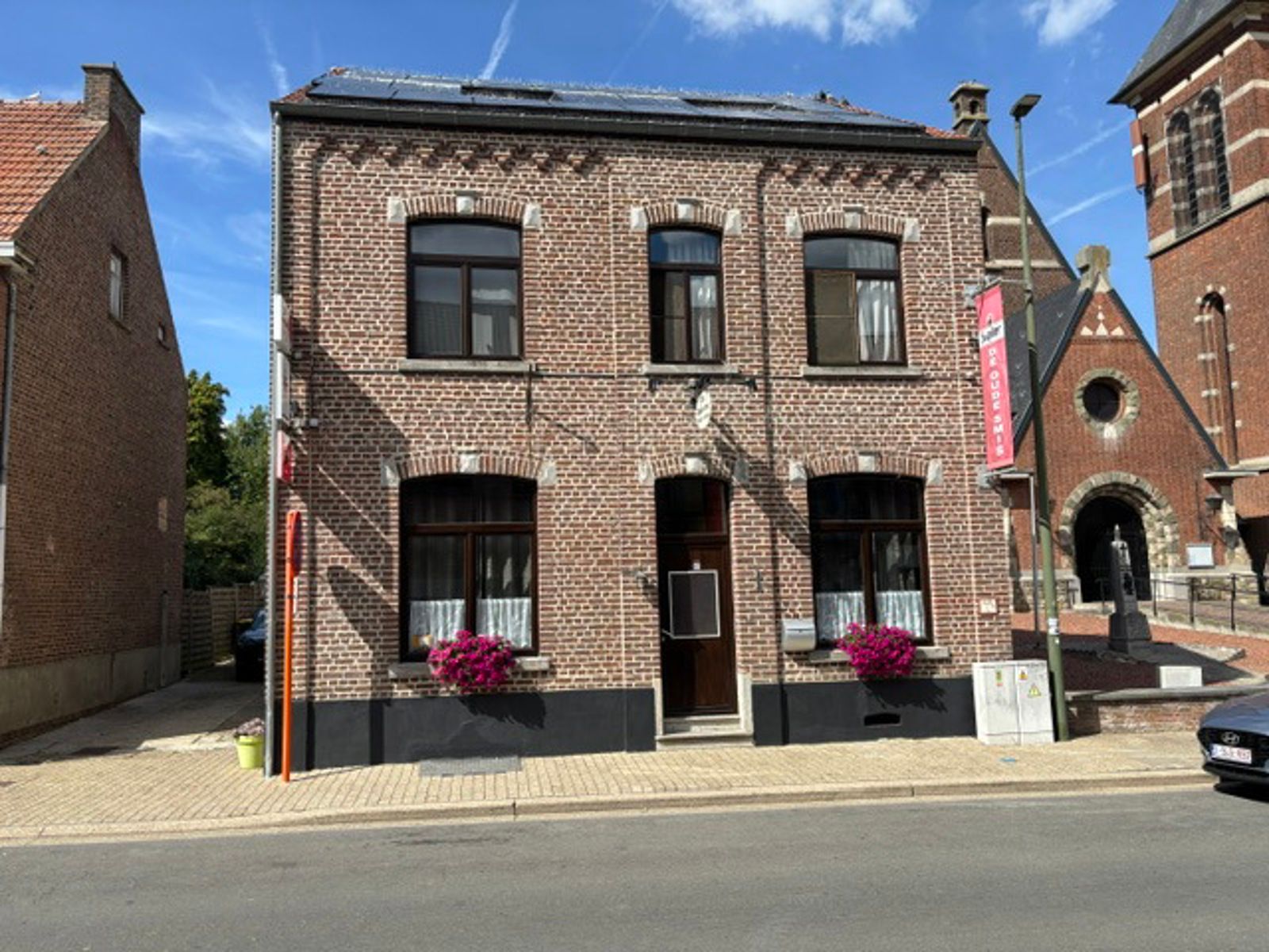 Prachtig historisch handelspand met ruime woonst Neerwinden