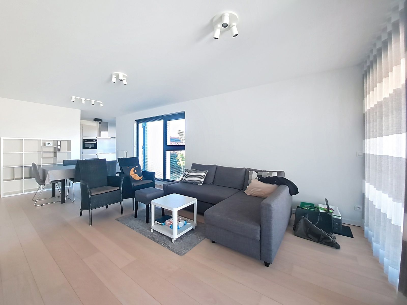 Appartement te huur foto {{pictureIndex}}