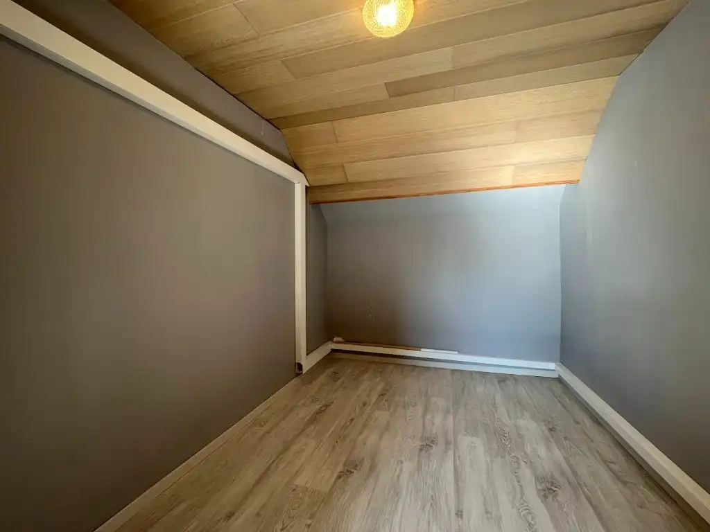 Langemark – Halfopen woning met 3 slaapkamers, tuin en carport foto 11