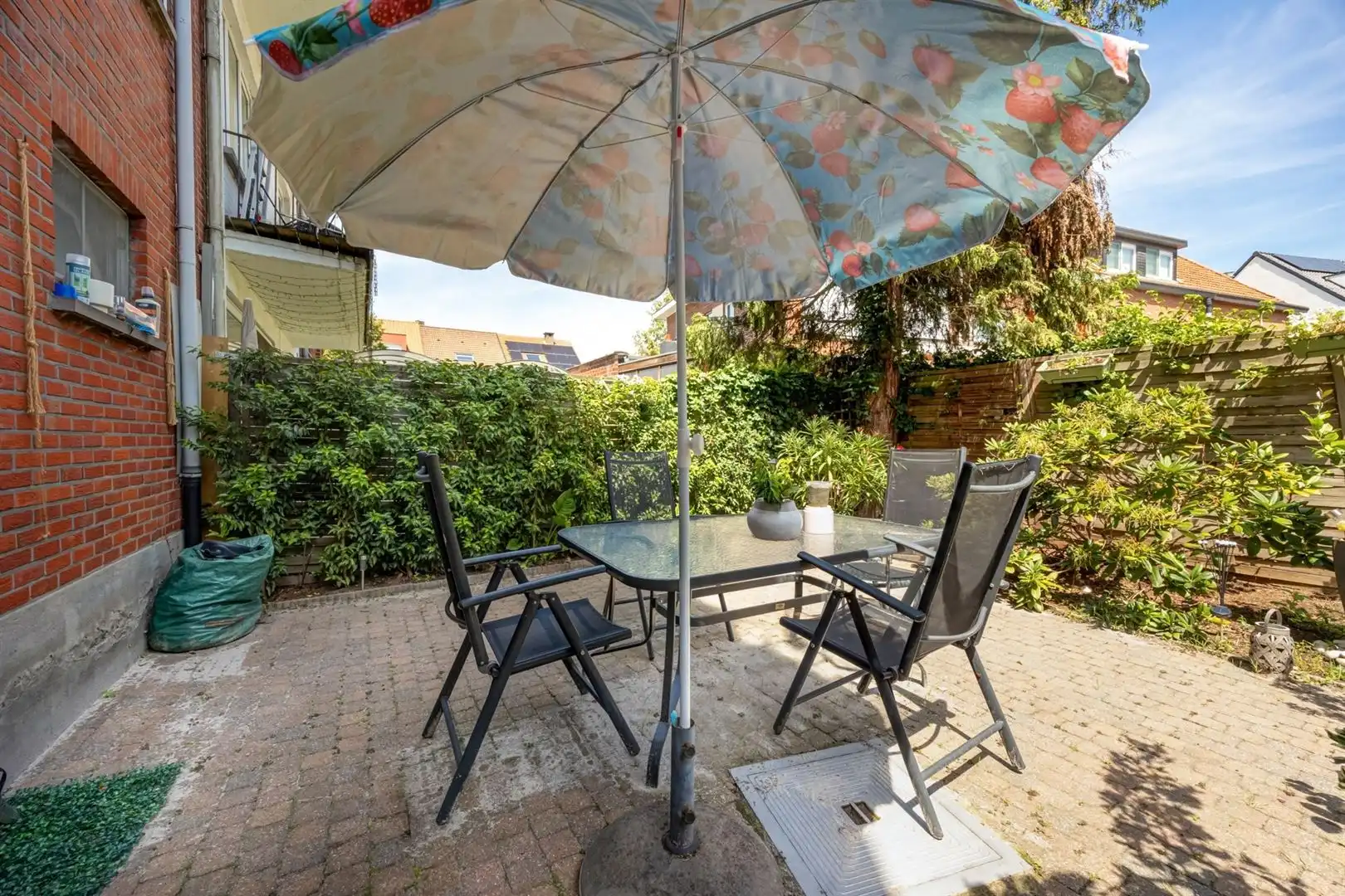 Gelijkvloers appartement met terras en parking op rustige locatie foto 3