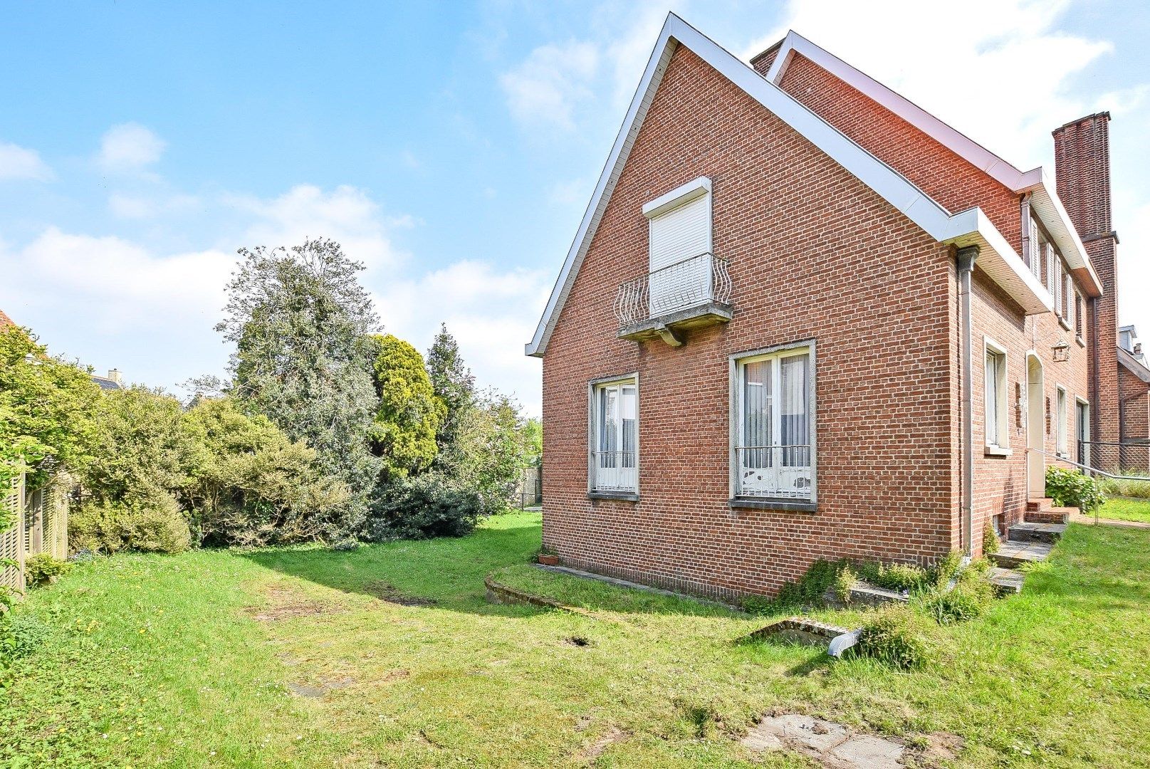 Authentieke te renoveren halfopen woning te Nieuwpoort-Stad op 511 m². foto 3