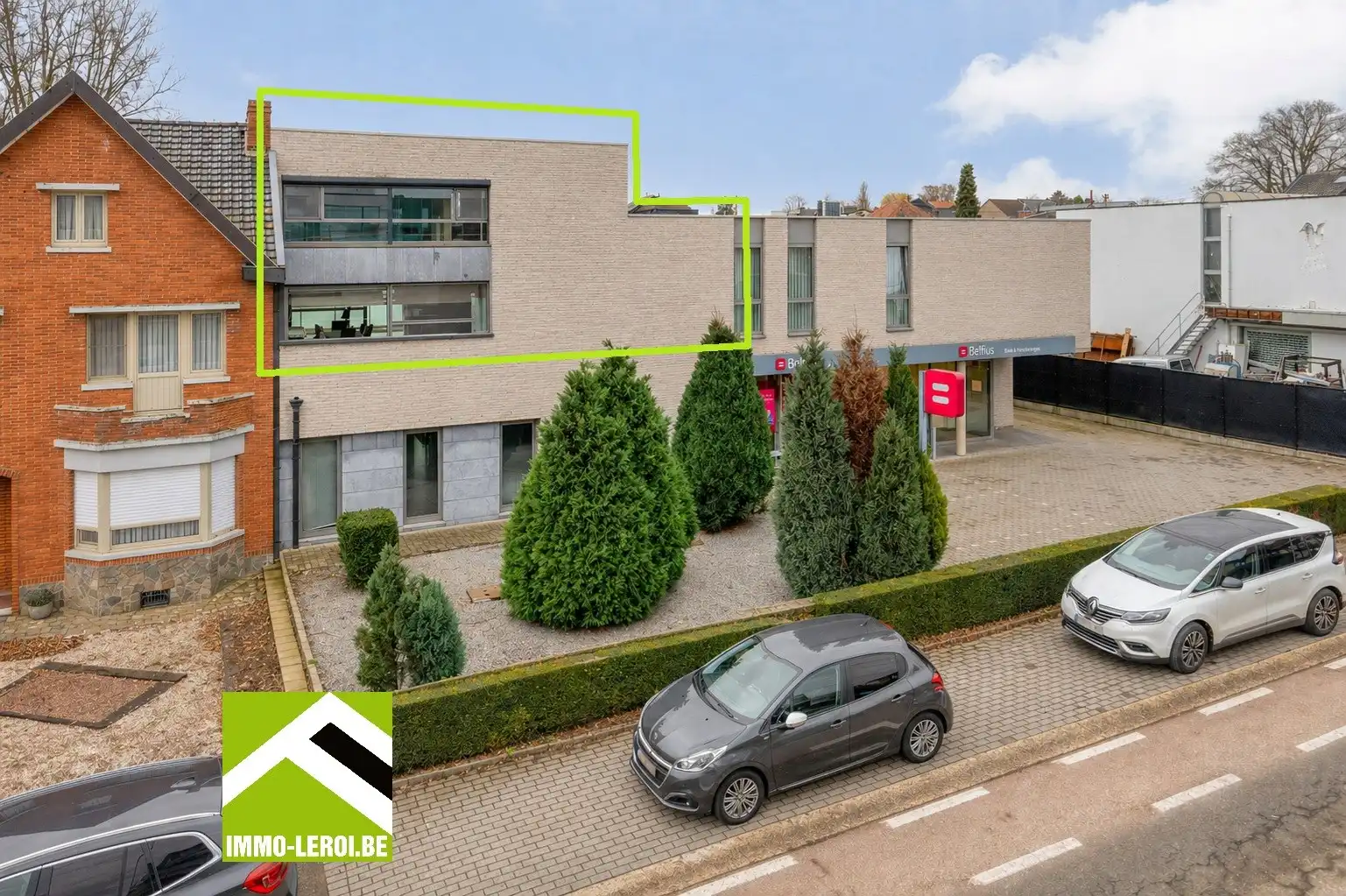 Knap appartement met 2 grote terrassen te Riemst-Zichen foto {{pictureIndex}}