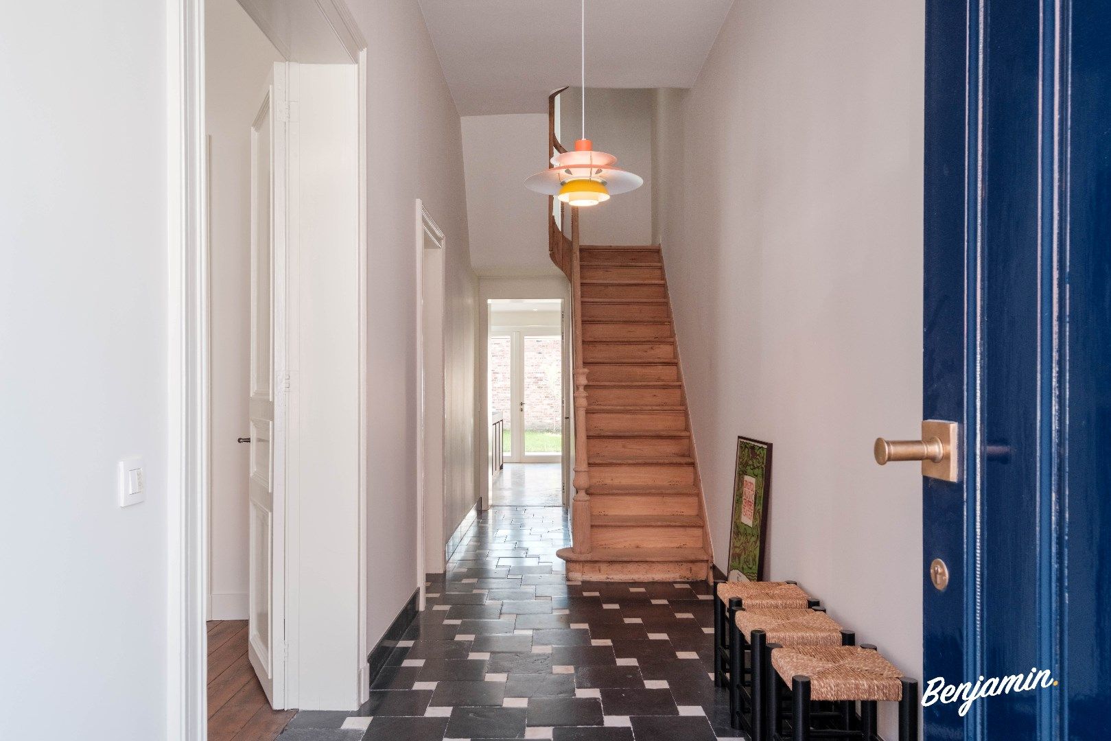 Stijlvol gerenoveerd herenhuis in hartje Kortrijk foto 12