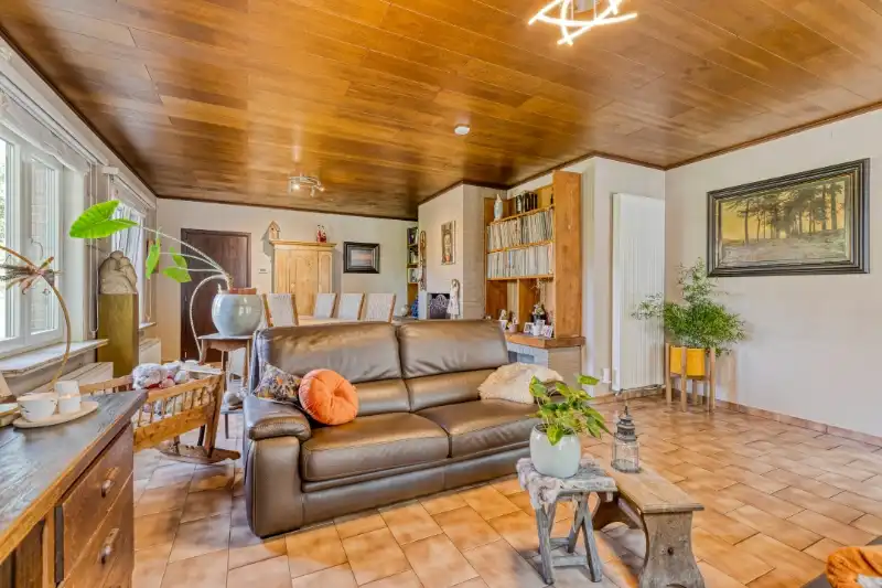 Ruime open bebouwing met potentieel in groene, rustige buurt van Evergem foto 3