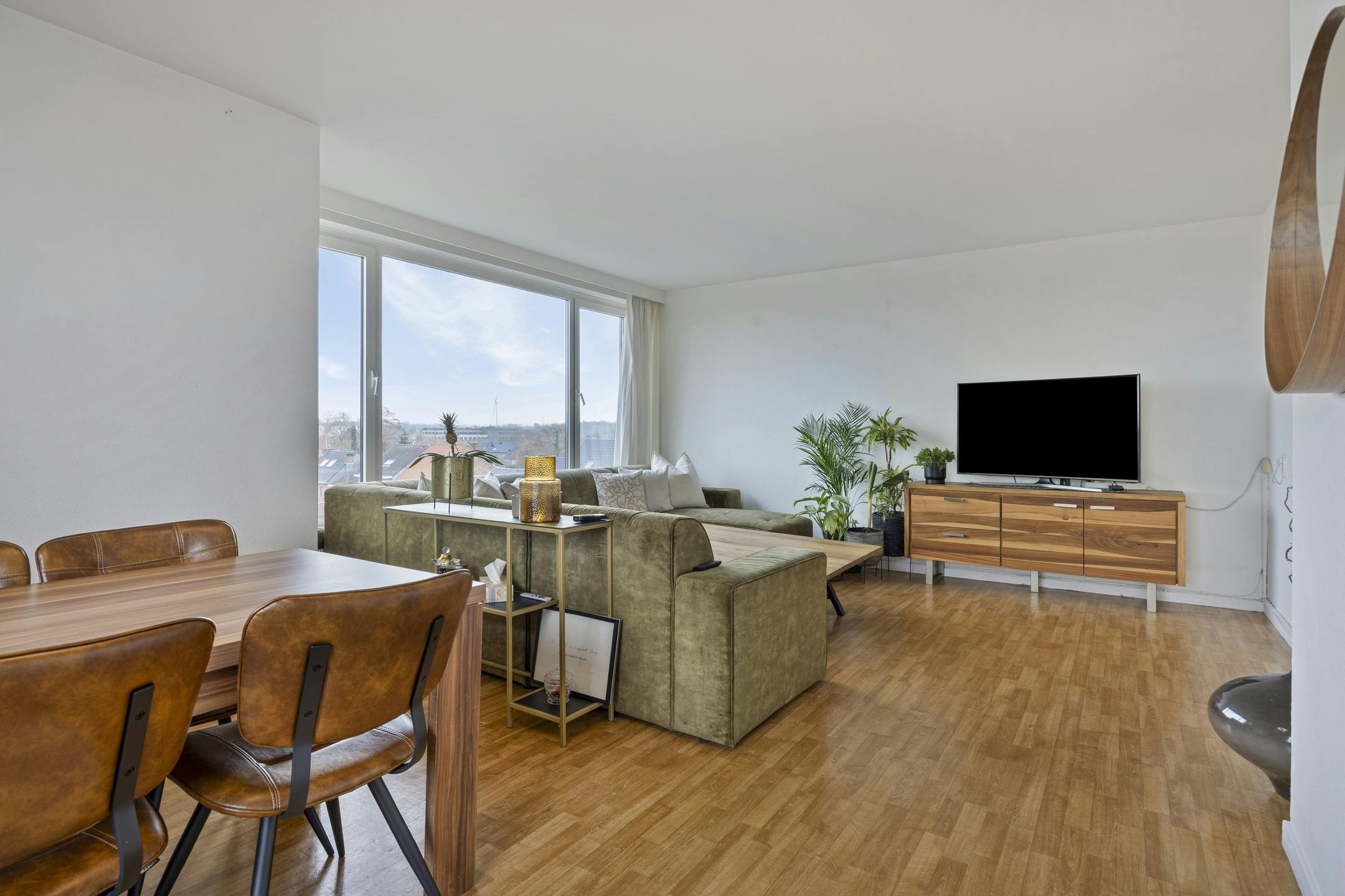 Lichtrijk hoekappartement met 2 slaapkamers foto 4