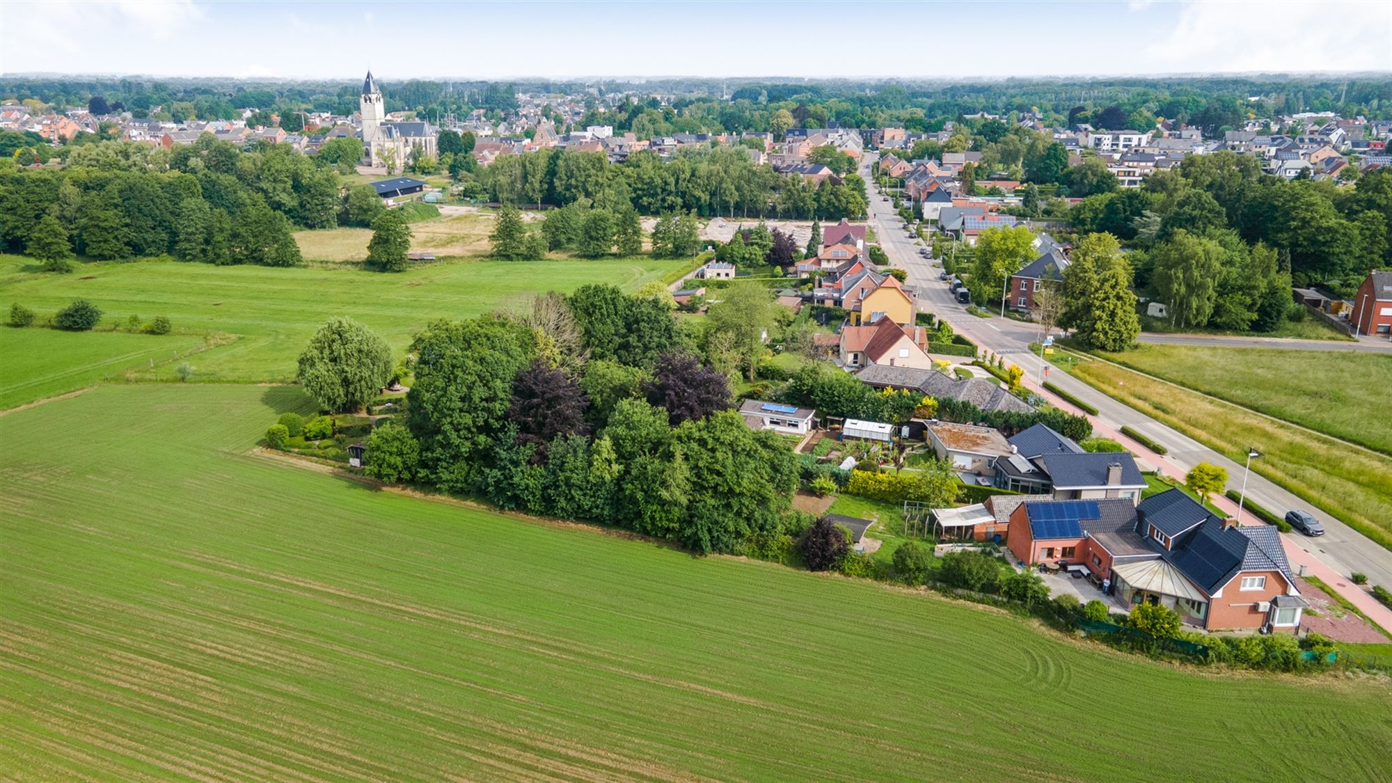 Zeer ruime open bebouwing op een perceel van 2185 m2 foto 27