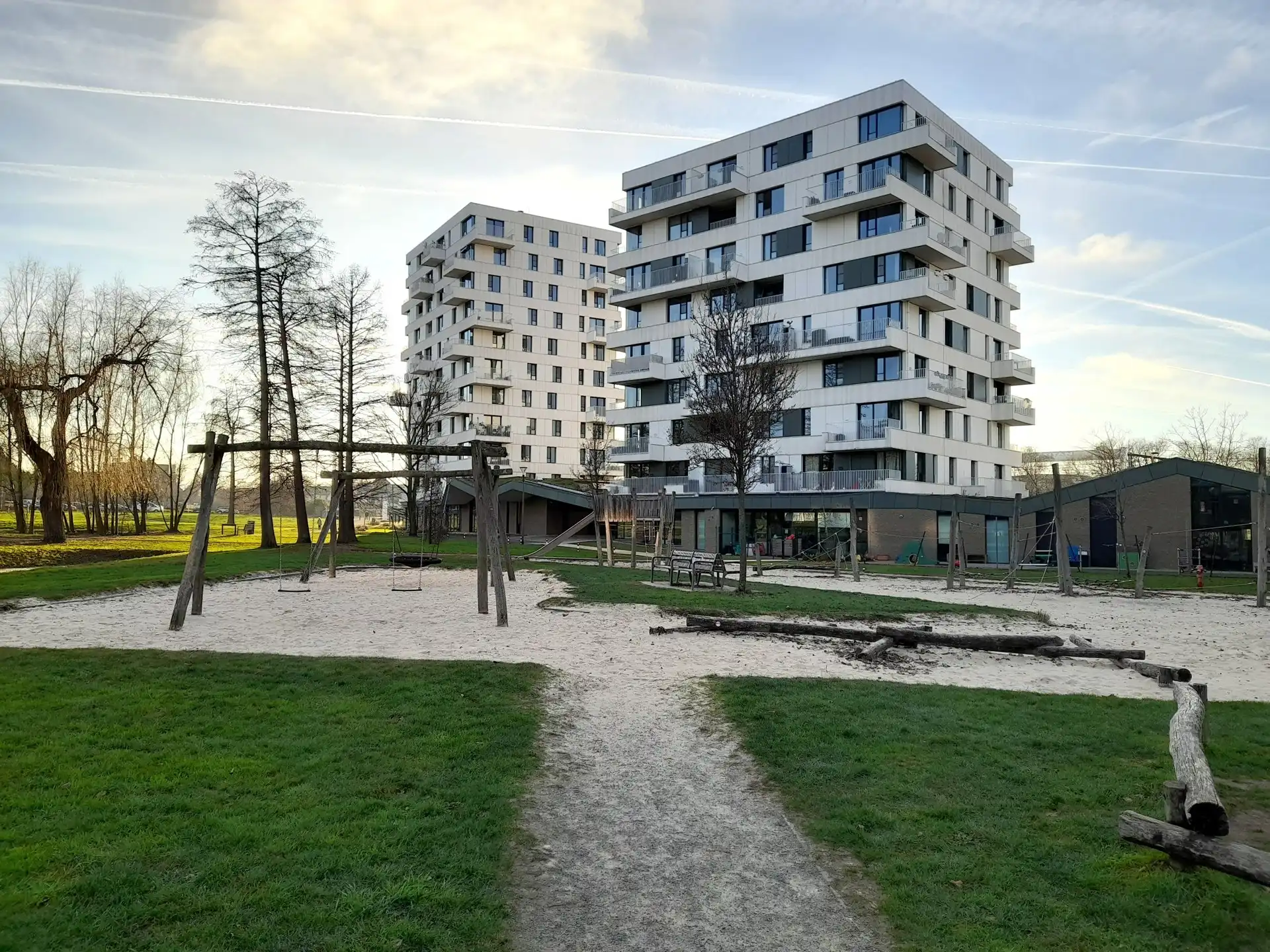 Gelijkvloers appartement met 2-slaapkamers en eigen tuintje foto 27