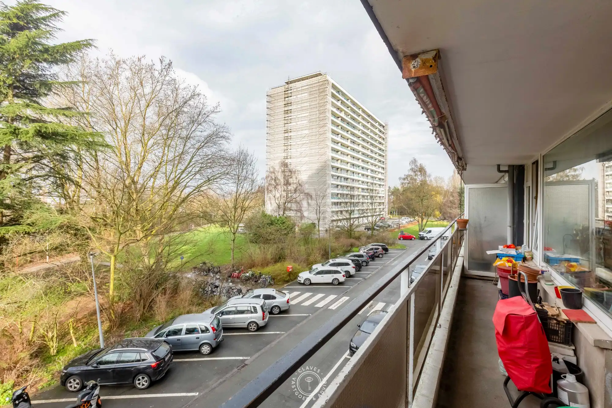 Fijn 1-slaapkamerappartement met panoramisch uitzicht in Sint-Niklaas foto 9