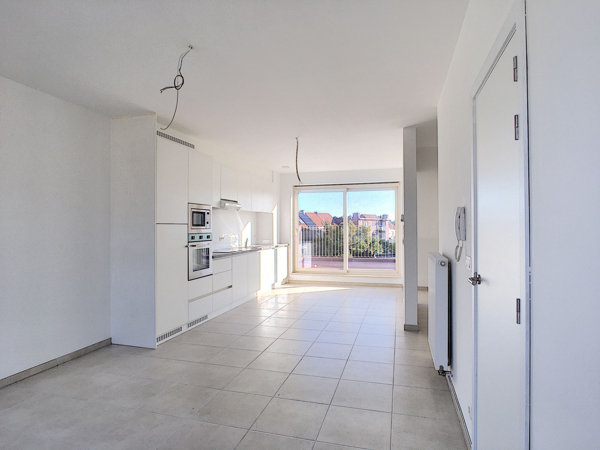Jong 1 -slaapkamer appartement met groot terras! foto 3