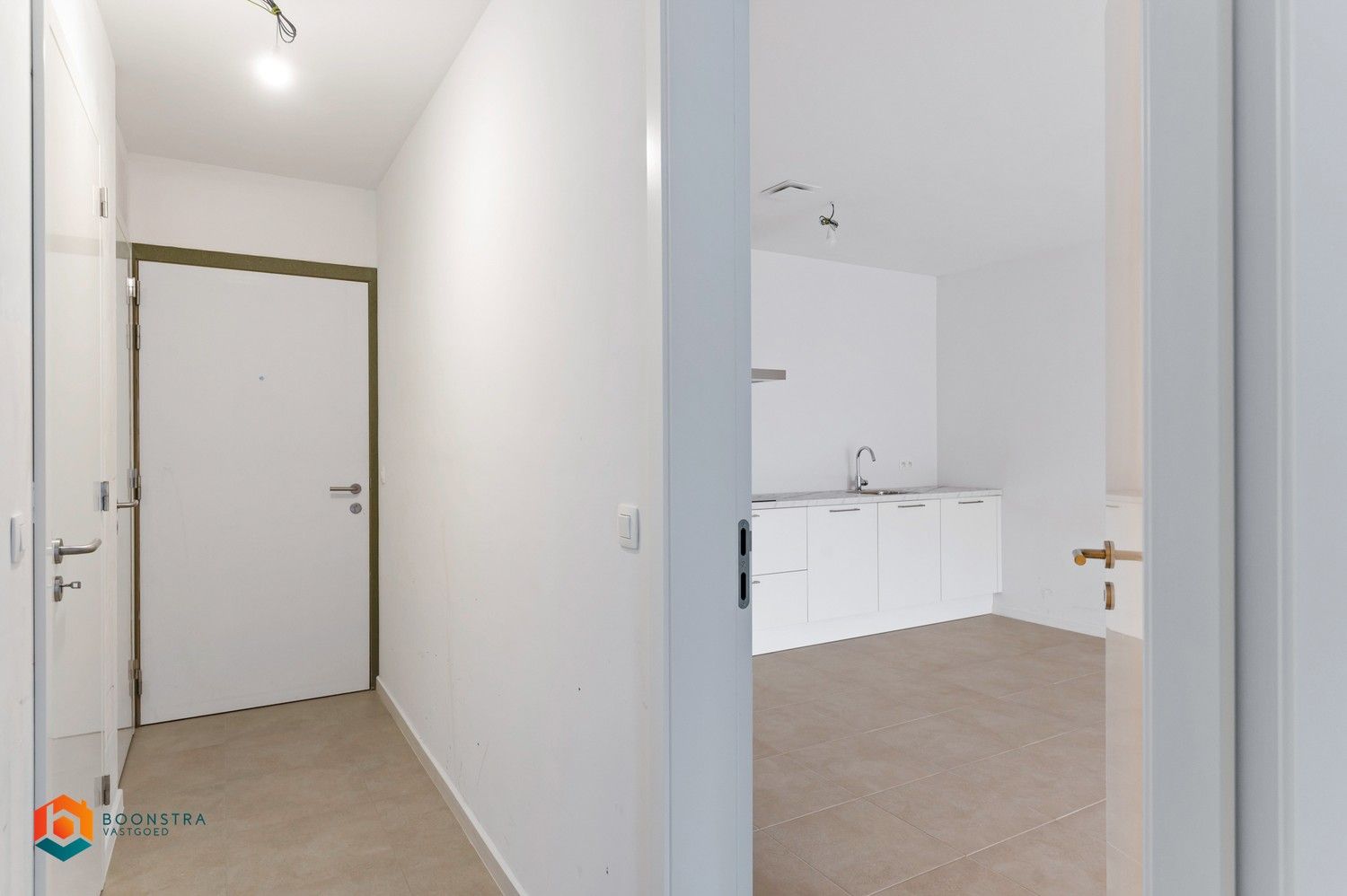 Nieuwbouw appartement met terras en parkeerplaats in centrum Putte foto 8