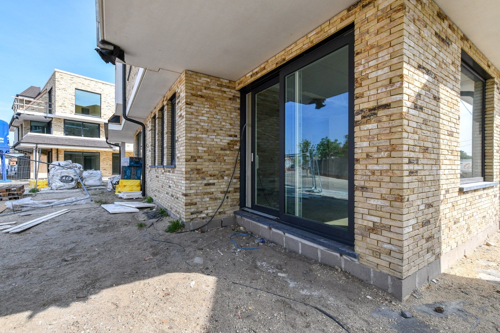 Gelijkvloers nieuwbouwappartement met 2 slaapkamers, vlakbij de zee!  foto 3