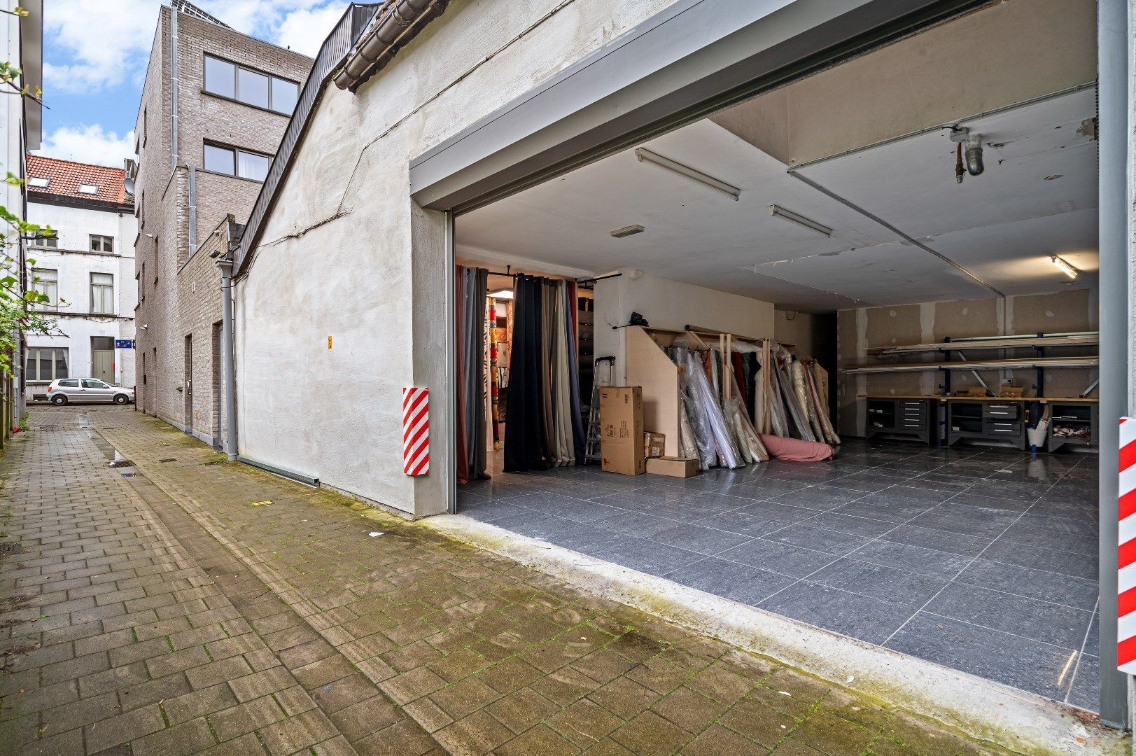 Handelspand met garage op toplocatie (Huurkoop mogelijk) foto 2