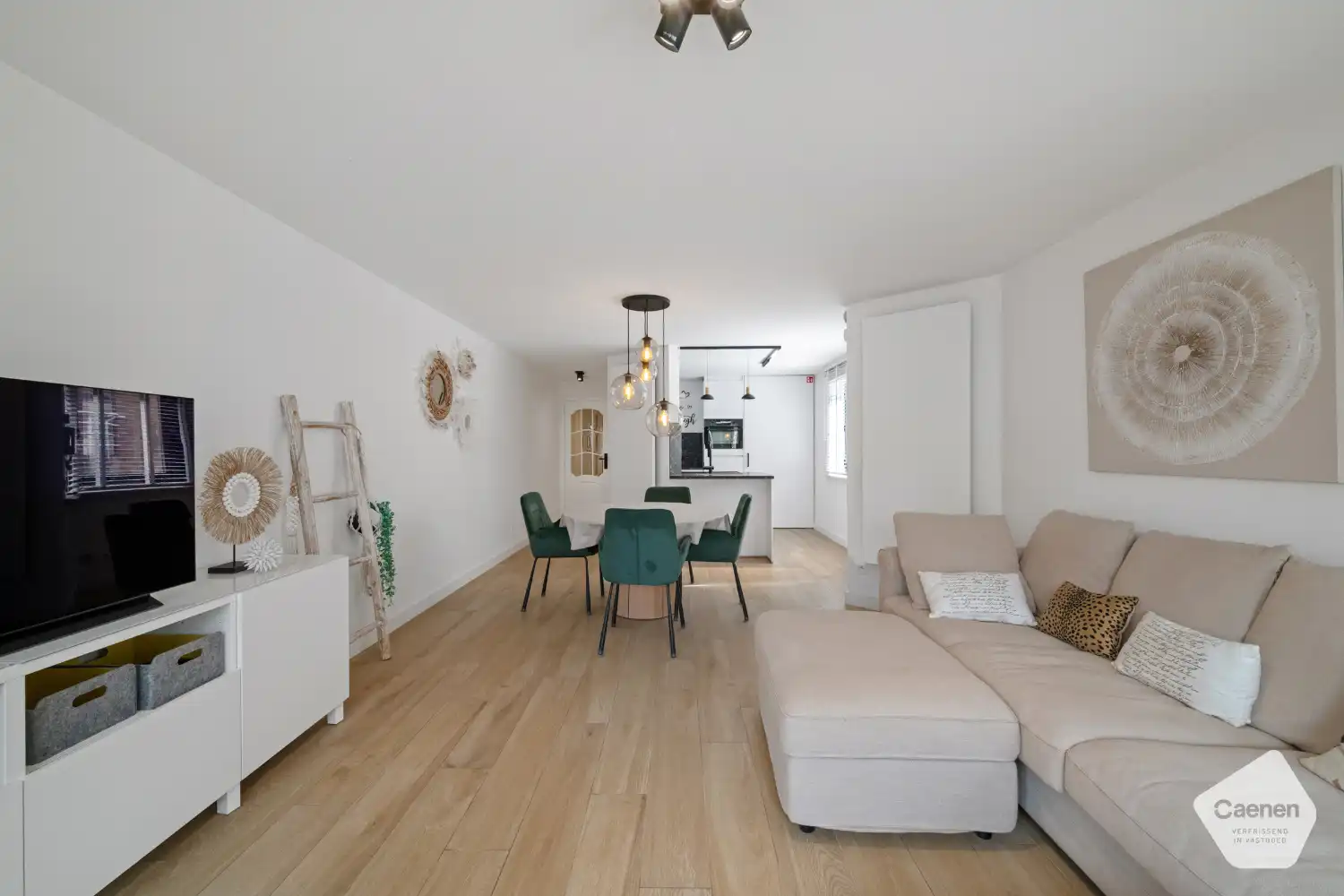 Volledig gerenoveerd twee slaapkamer appartement in het hart van Blankenberge foto 2