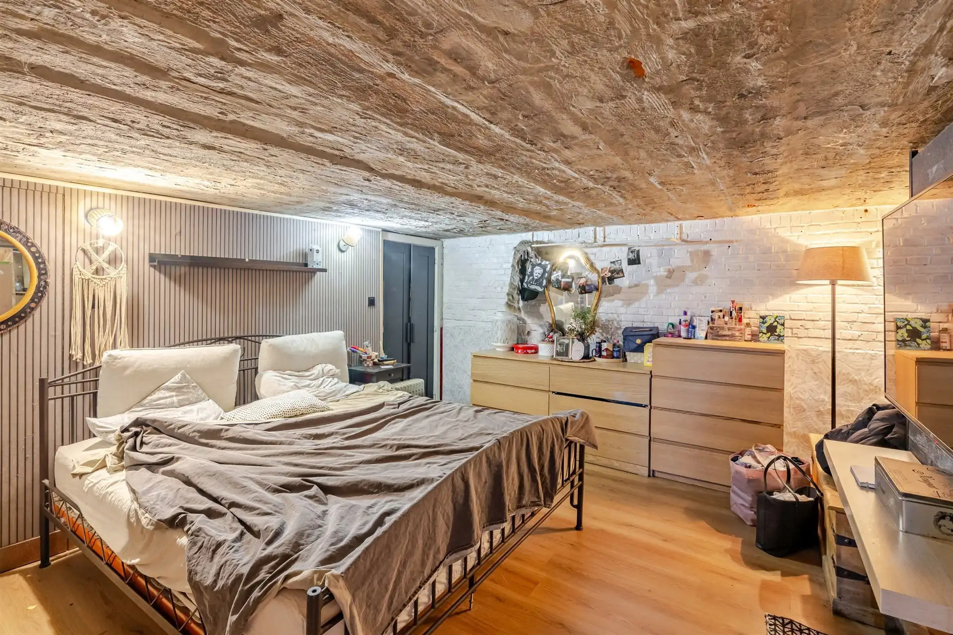 Verder te renoveren gezinswoning in Wetteren foto 22