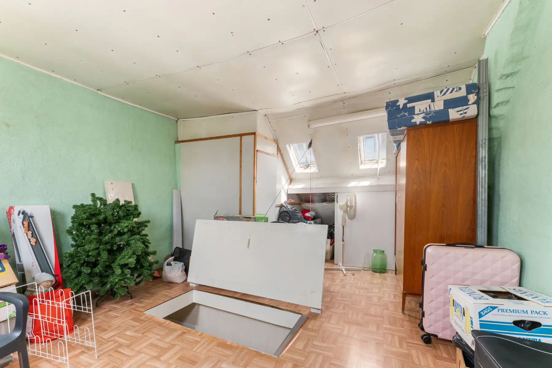 Rijwoning met terras op wandelafstand centrum Roeselare foto 12