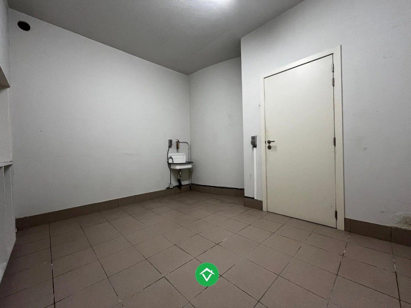 Tof en welgelegen duplex-appartement met boventerras, open zicht op OLV-kerk foto 7