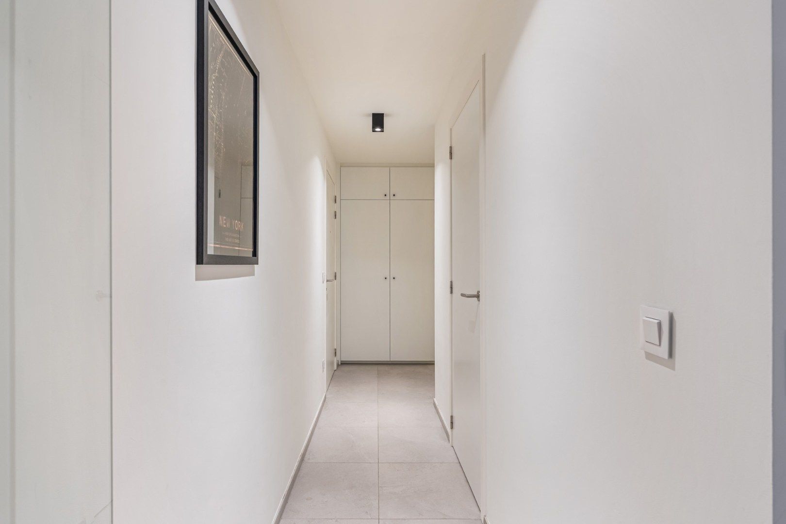 Nieuwbouw appartement, 92m² + terras, 2 slpk, garage en kelderberging in centrum Genk foto 2