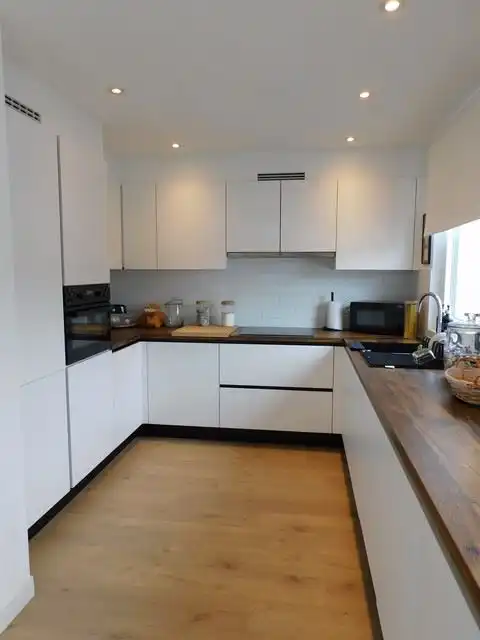 Volledig gerenoveerd appartement met groot terras foto 7