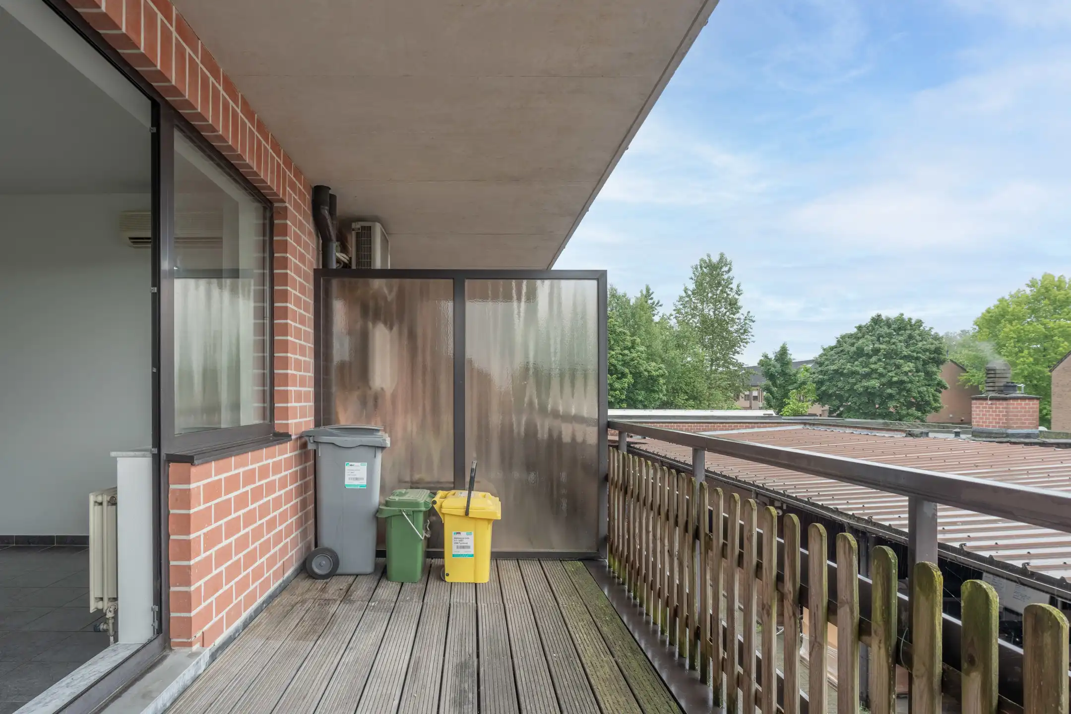 Ruim 3-slaapkamer appartement met terras te Turnhout. foto 16