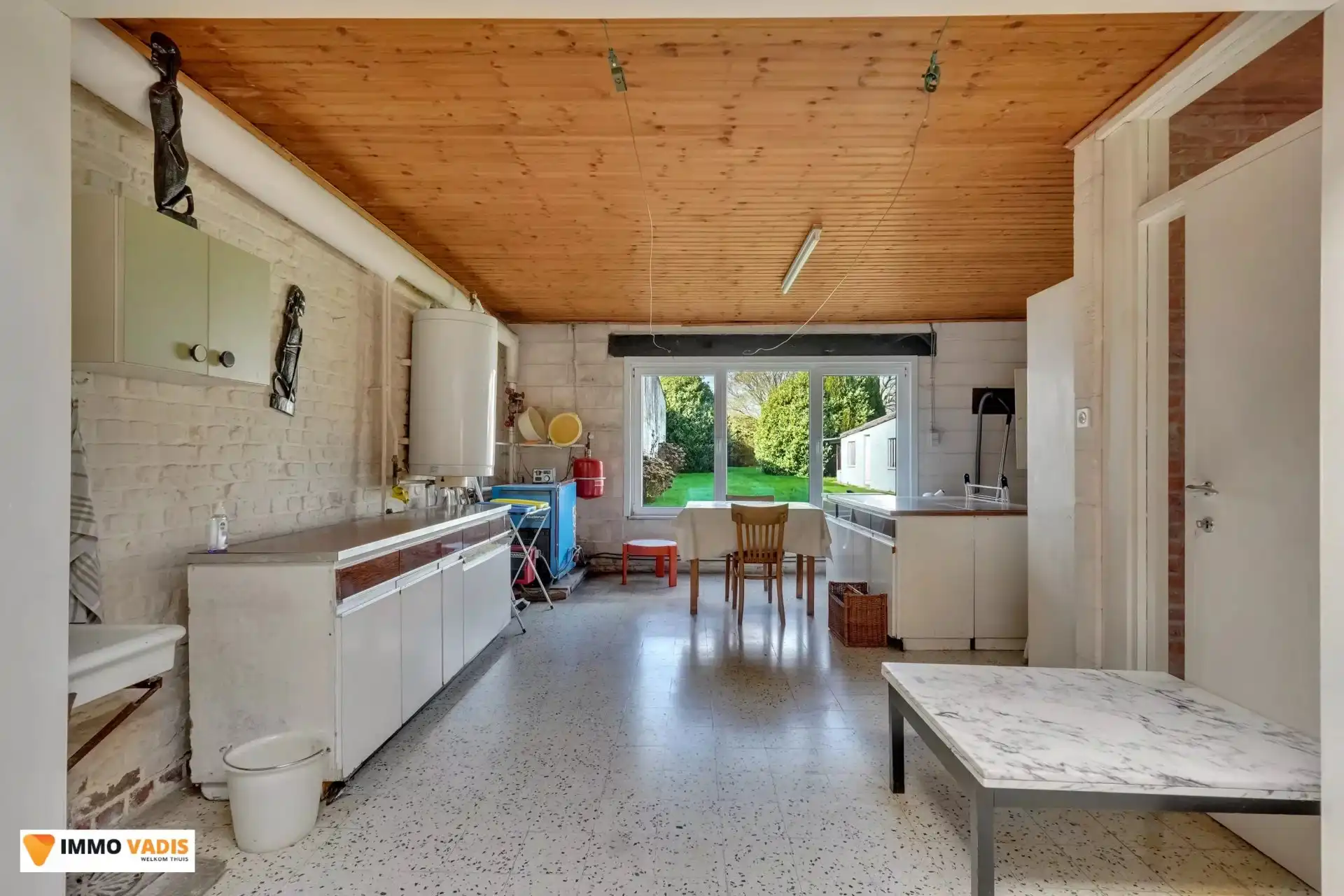 Halfopen bebouwing met 4 slaapkamers en vrijstaande garage foto 16