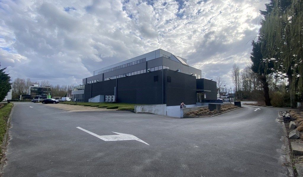 Ingedeelde kantoorruimte met visibiliteit te huur in Sint-Martens-Latem foto 23