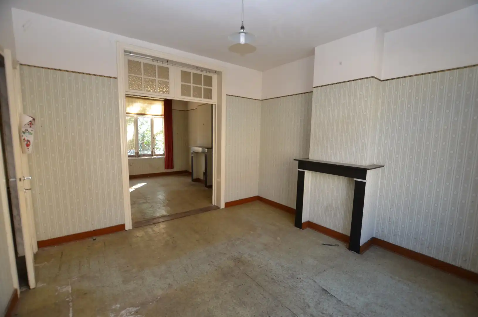 Te renoveren woonhuis foto 5