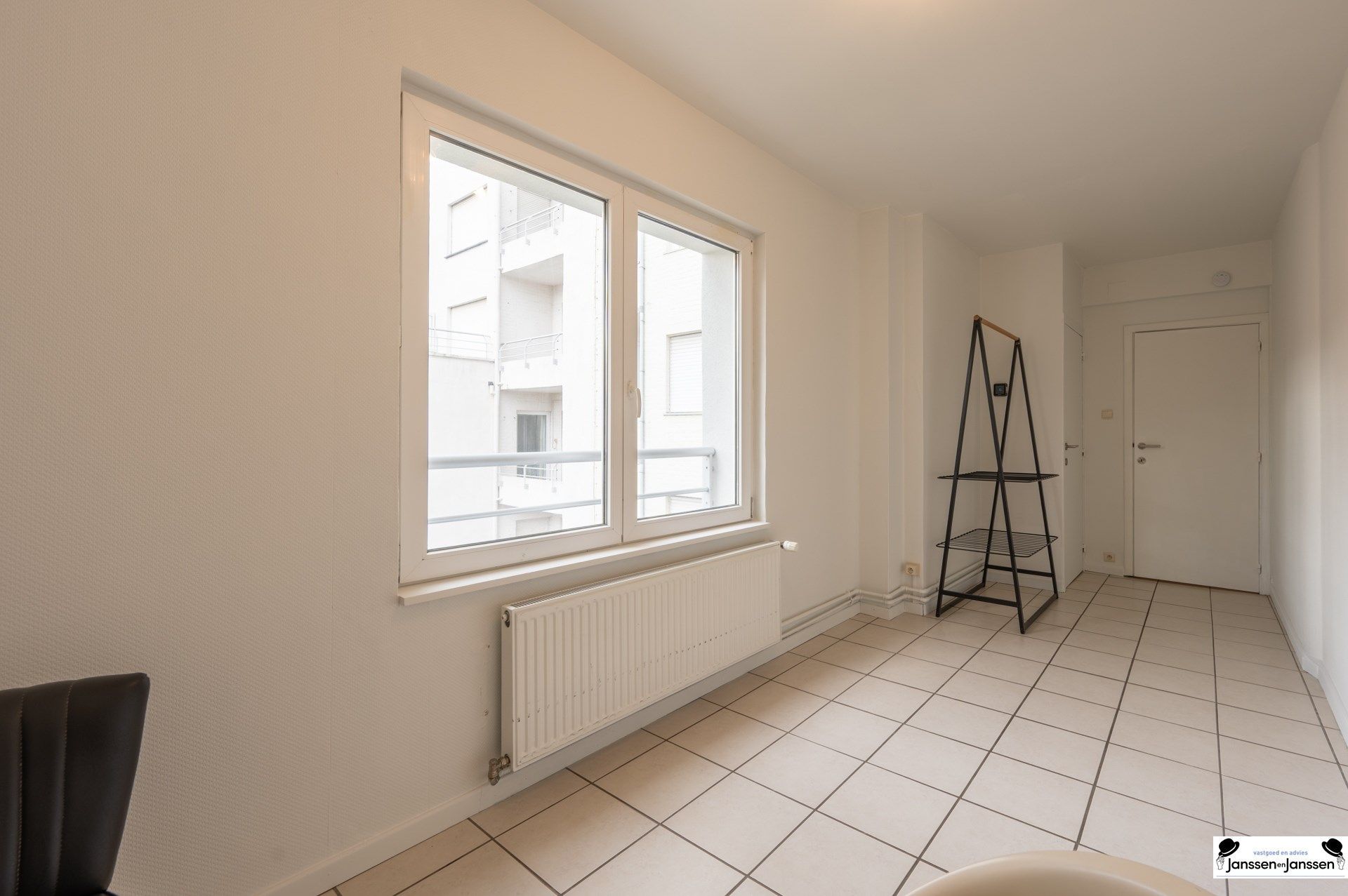 Ruim Instapklaar Appartement op de Zeedijk foto 13