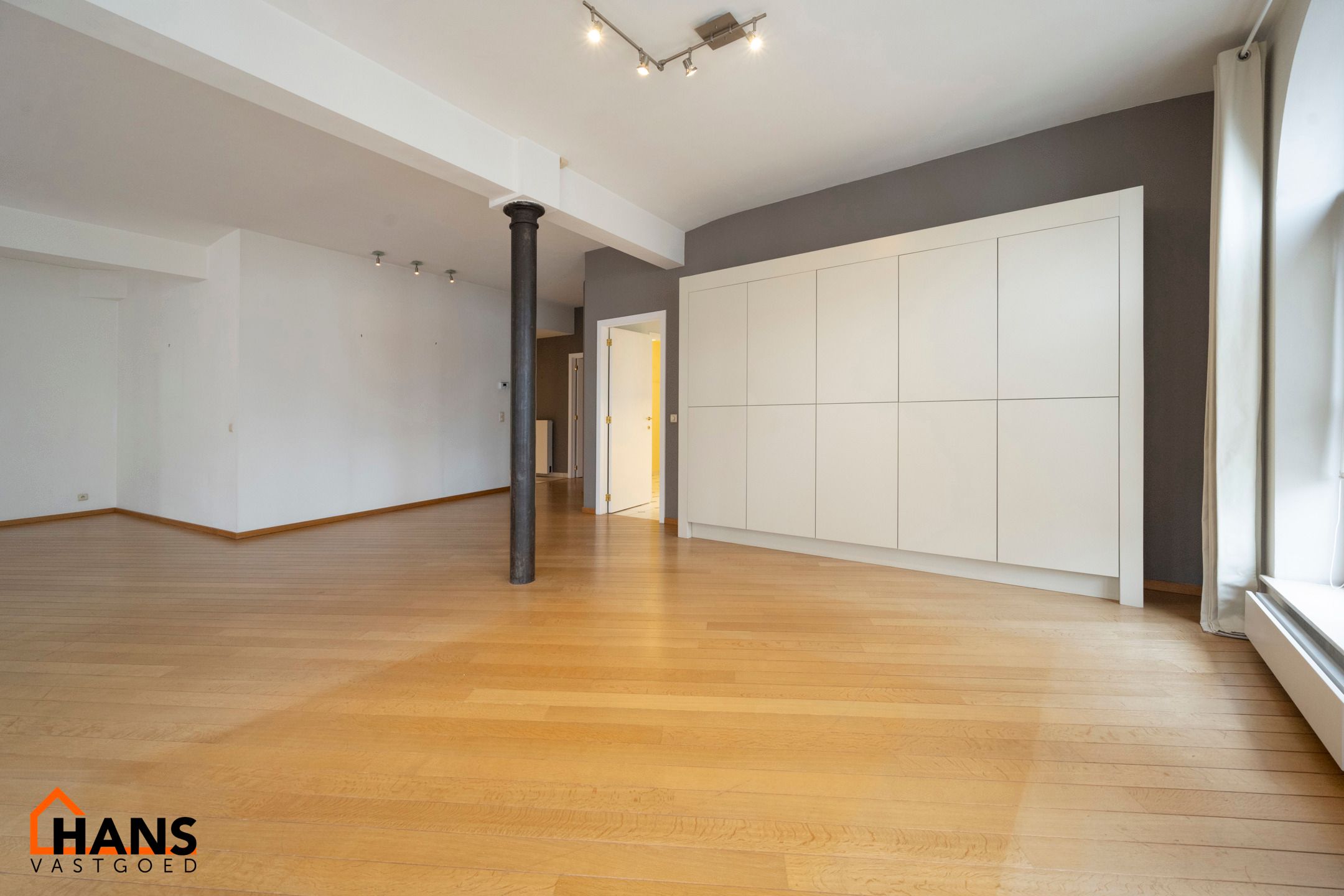 Luxueus appartement in een historisch gebouw in hartje Antwerpen. foto 6