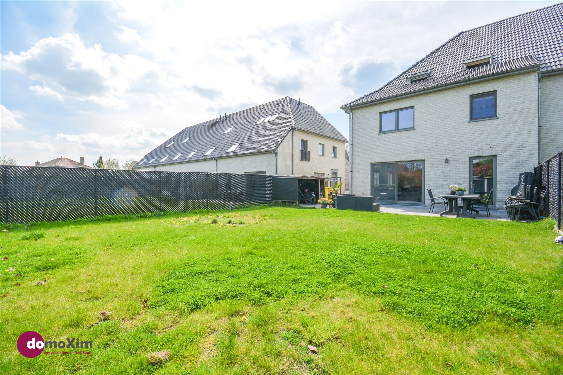 Prachtige energiezuinige woning met 5 slaapkamers gelegen in een rustige woonwijk foto 32