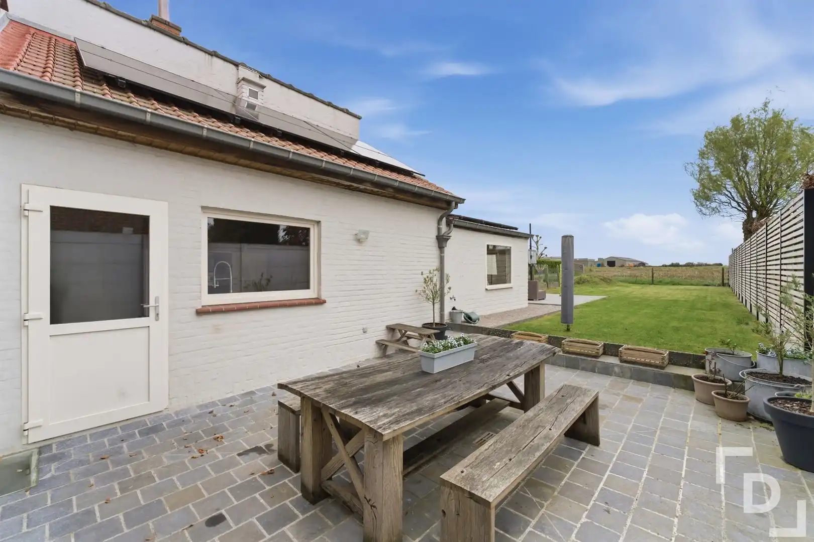 Gerenoveerde HOB met 3 slaapkamers en tuin te koop in Sint-Jan. foto 25