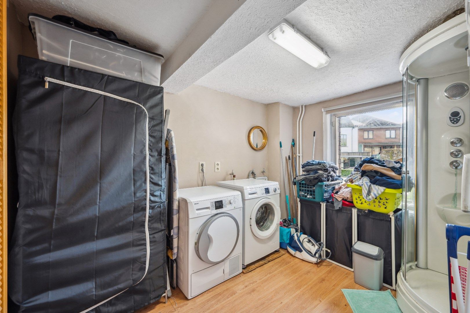 2 gekoppelde woningen met handelsruimte en woonst foto 15