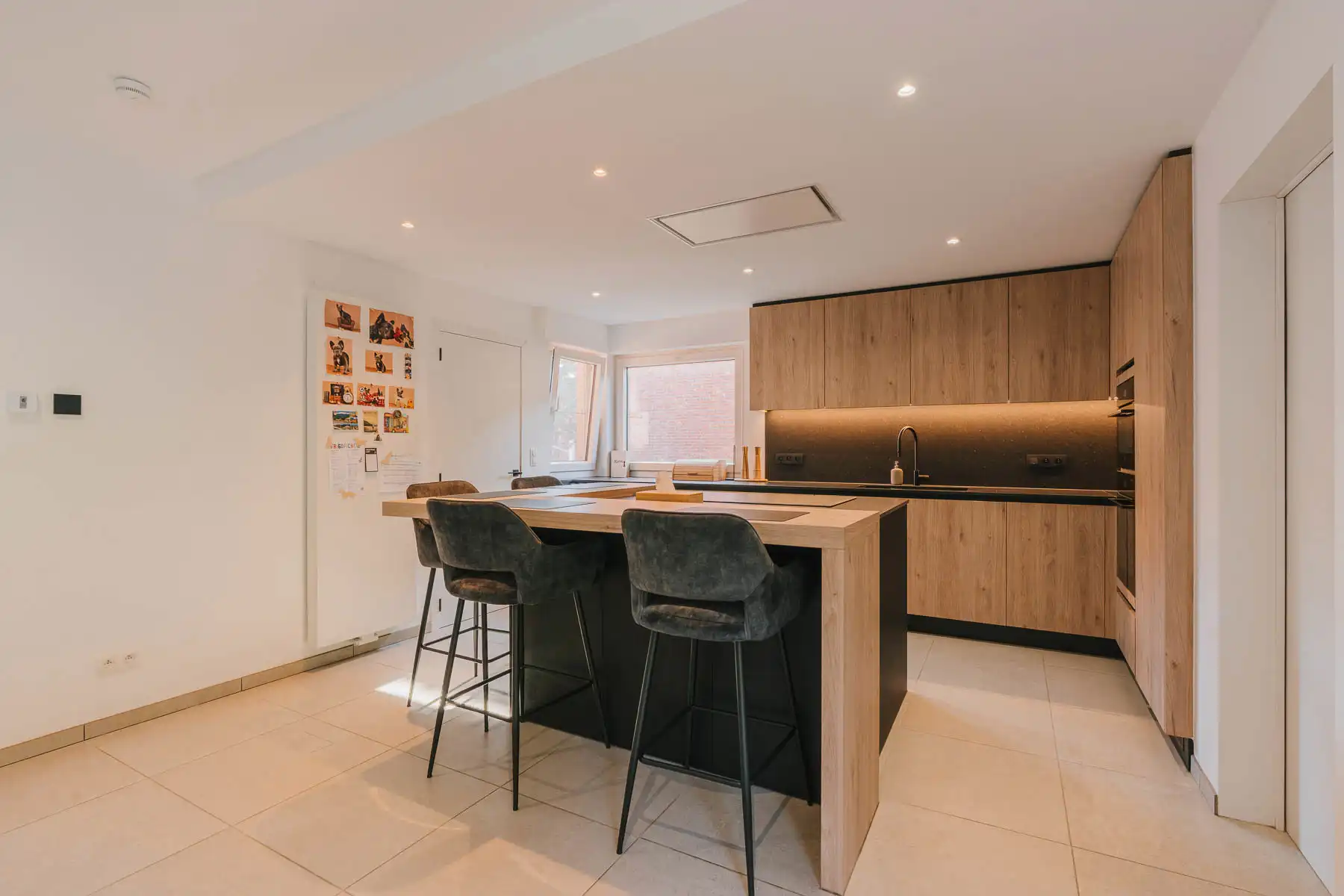 Stijlvol gerenoveerde open bebouwing op 630 m² foto 8