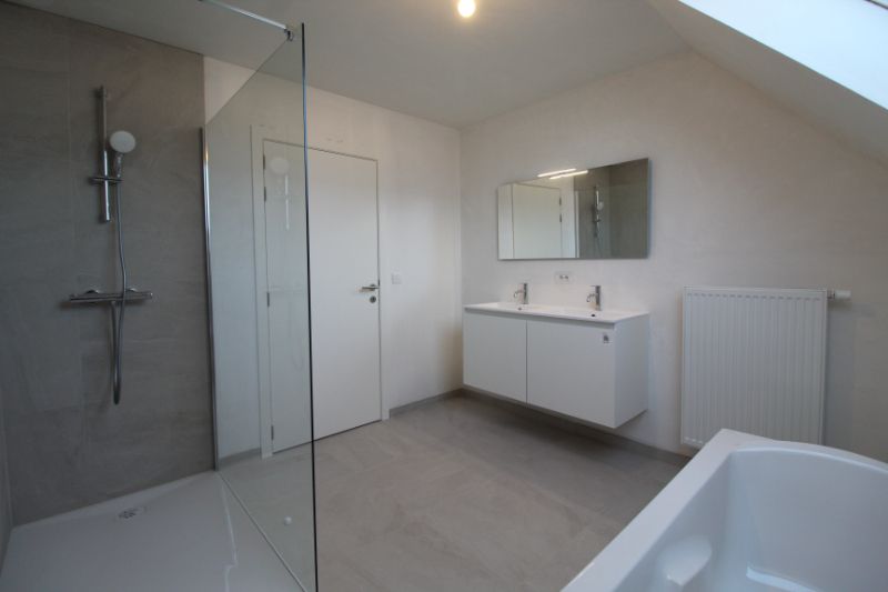 Zeer energiezuinige nieuwbouwwoning te Roeselare foto 11