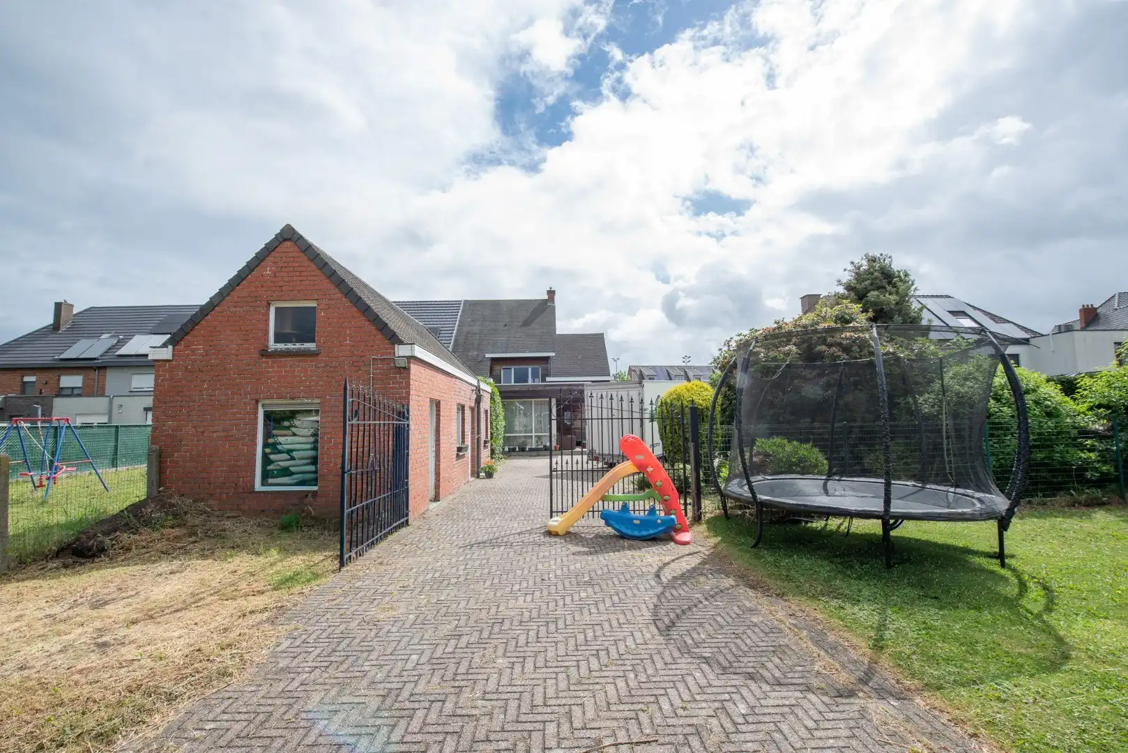 Charmante, halfopen bebouwing op 978 m² te koop in Zulte! foto 19