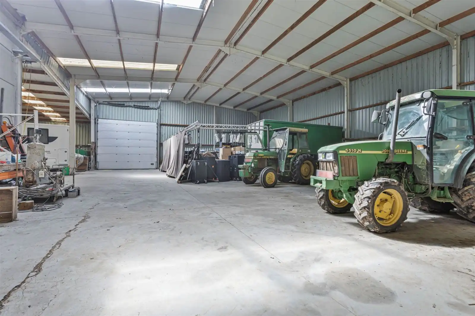 Ruime loodsen te koop  foto 3