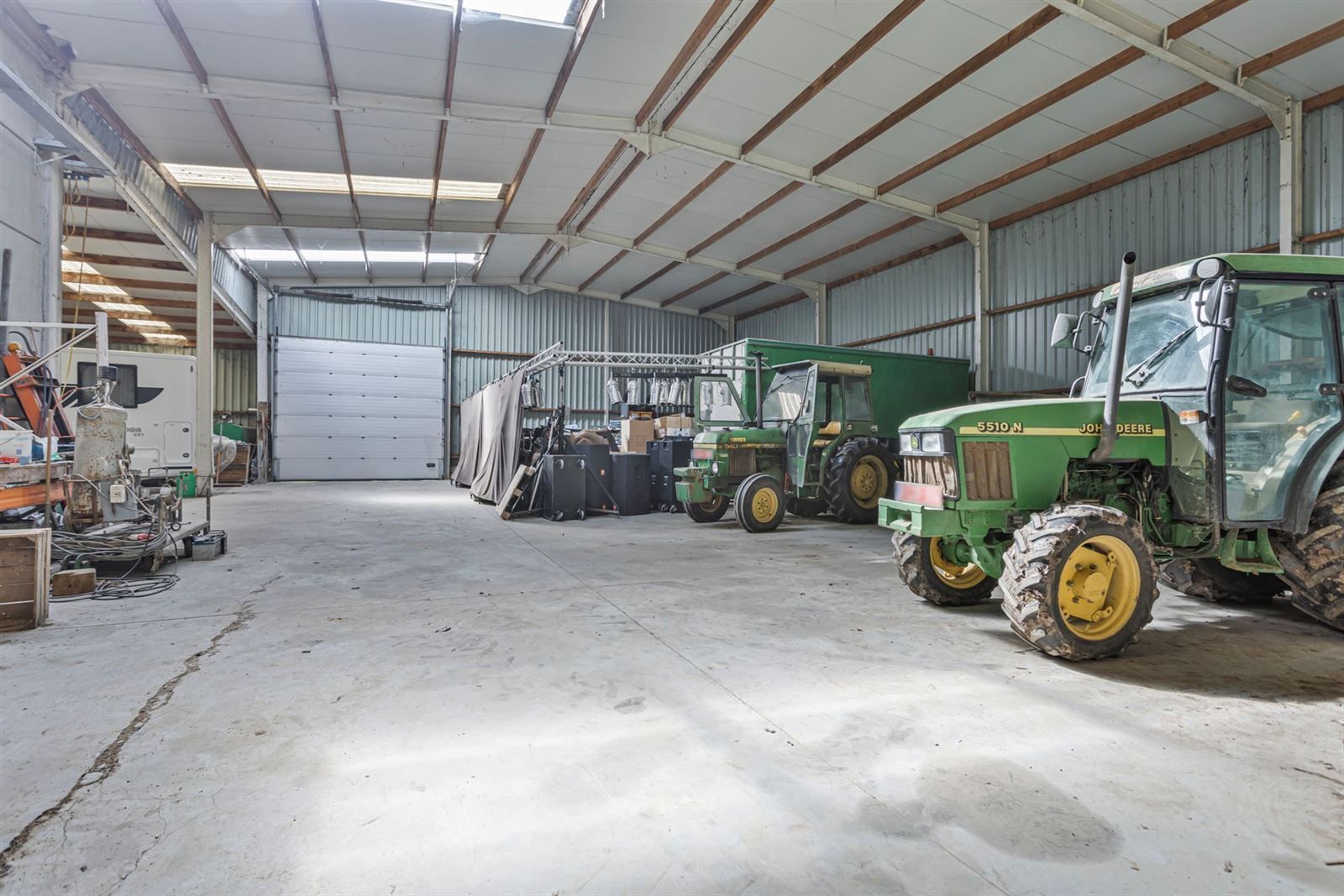 Ruime loodsen te koop  foto 3