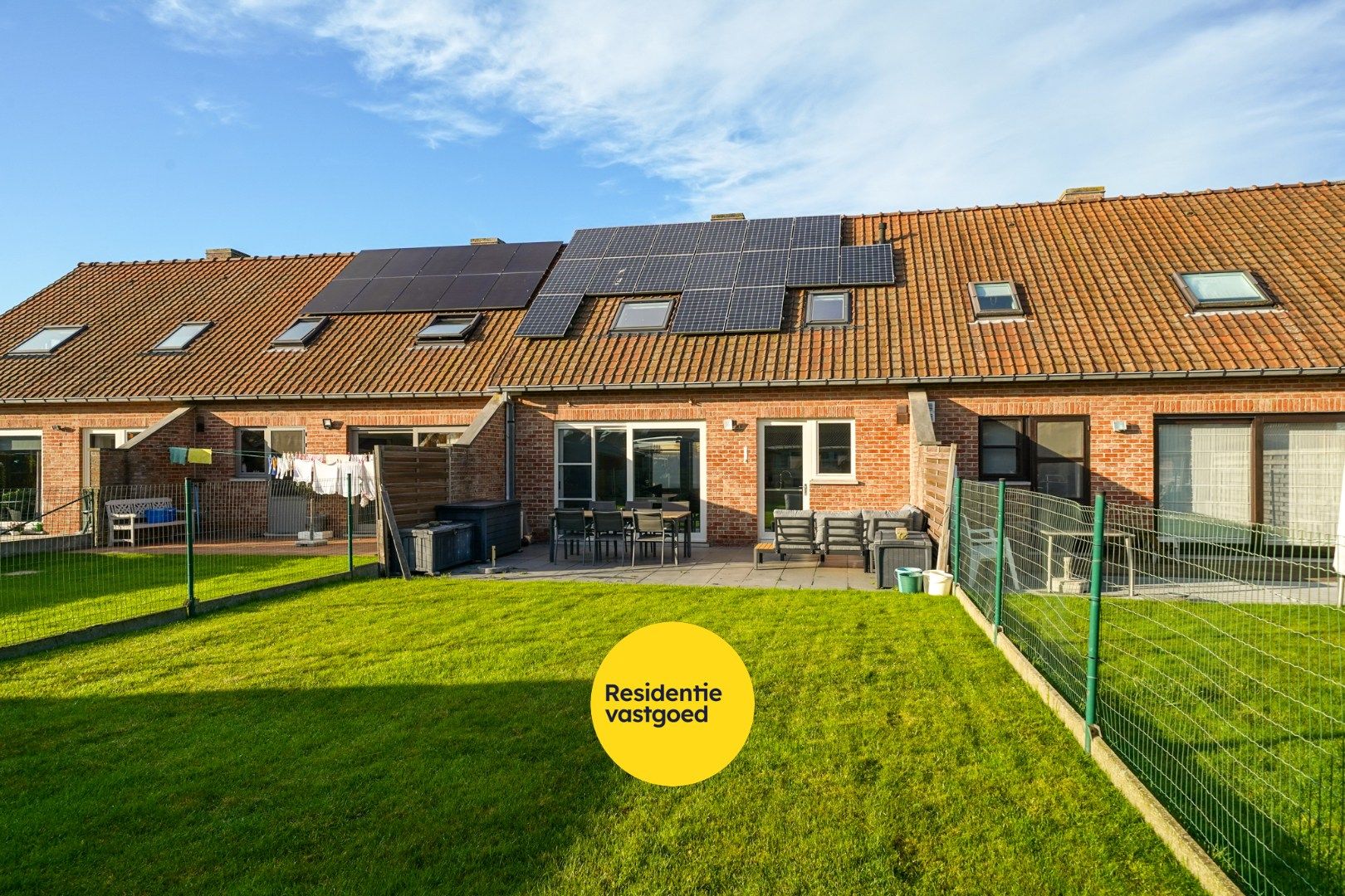 Instapklare energiezuinige woning met 3 slaapkamers in rustige wijk van Bredene foto {{pictureIndex}}