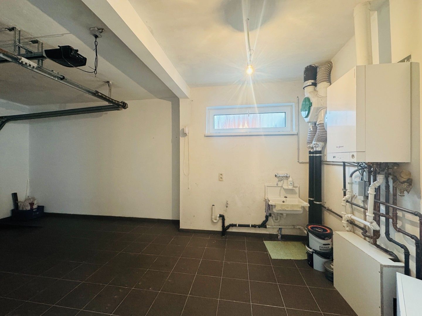 2 slaapkamerappartement  met inpandige garage foto 7