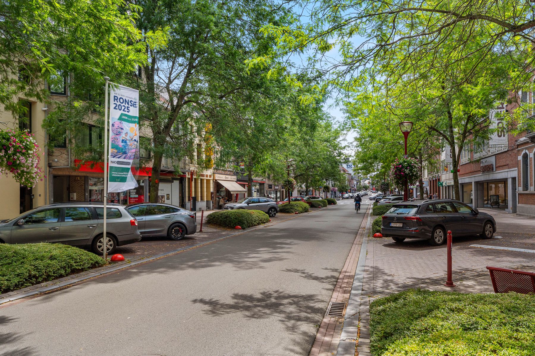 Uniek handelszaak met woonst, tuin en garage in hartje Ronse foto 26
