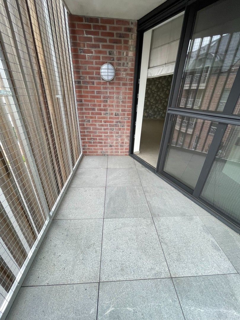 Mooi volledig instapklaar appartement met 2 slaapkamers en terras in het centrum van Diepenbeek. foto 6