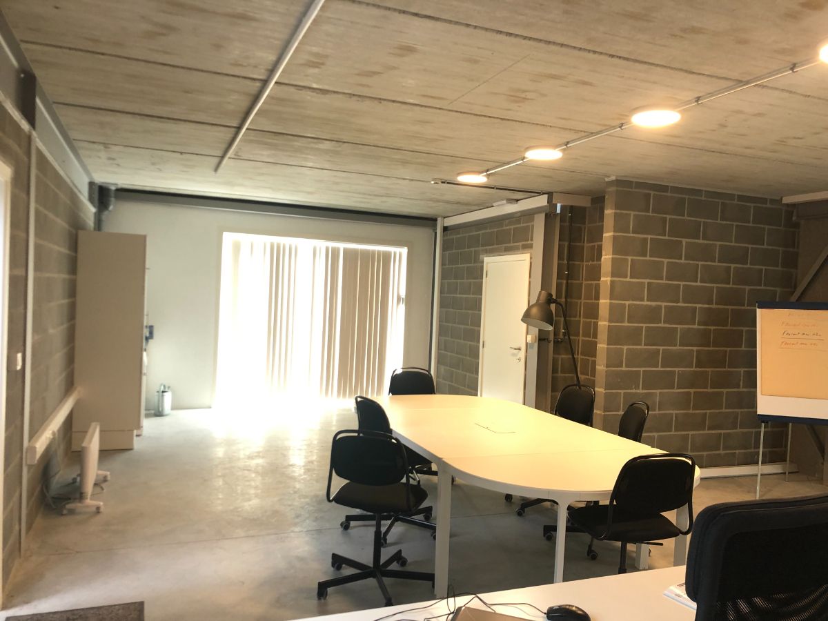 BEDRIJFSGEBOUW / STOCKAGERUIMTE foto 19