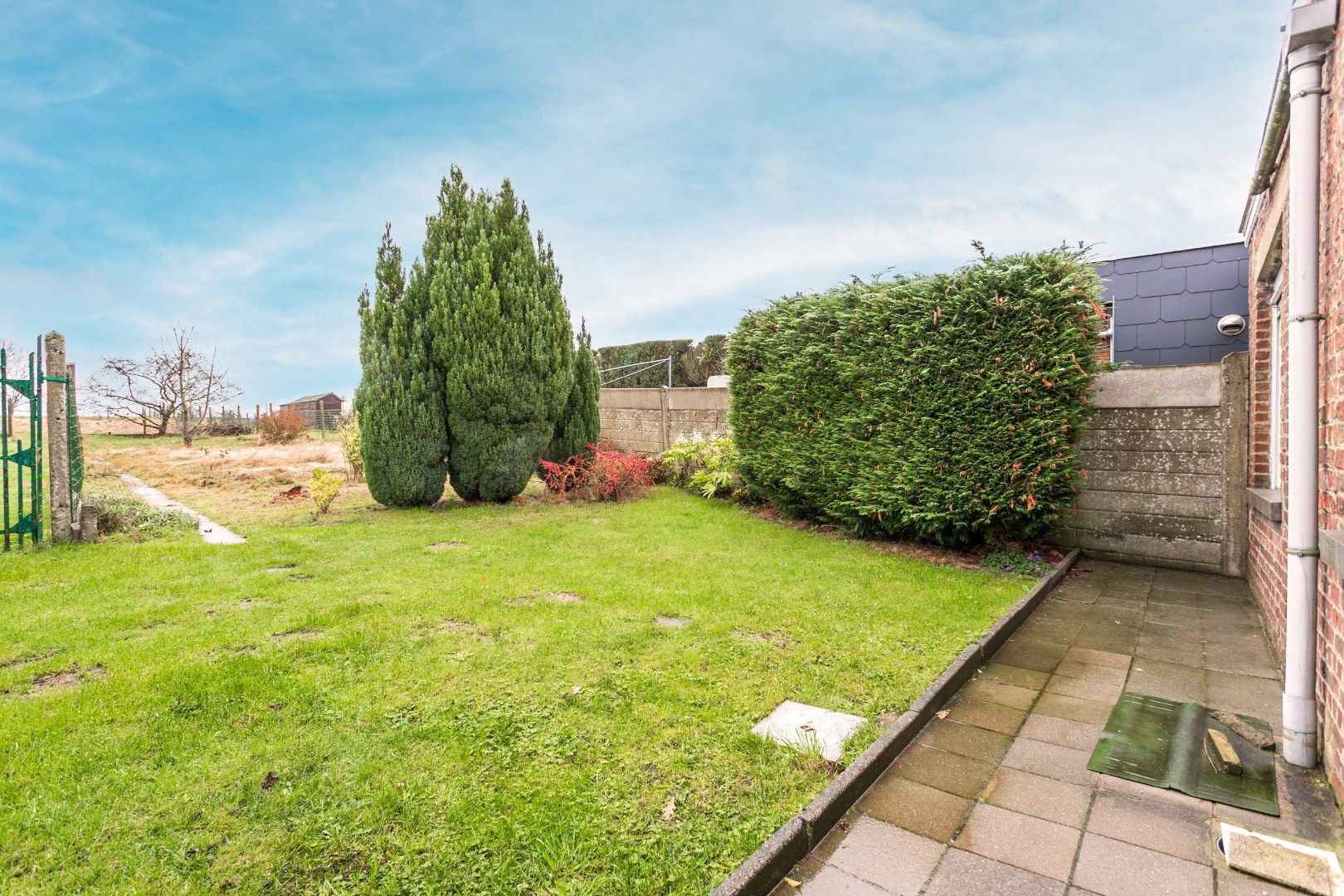 Karaktervolle woonst met 5 slaapkamers, ruim perceel en mogelijkheden voor vrij beroep foto 9