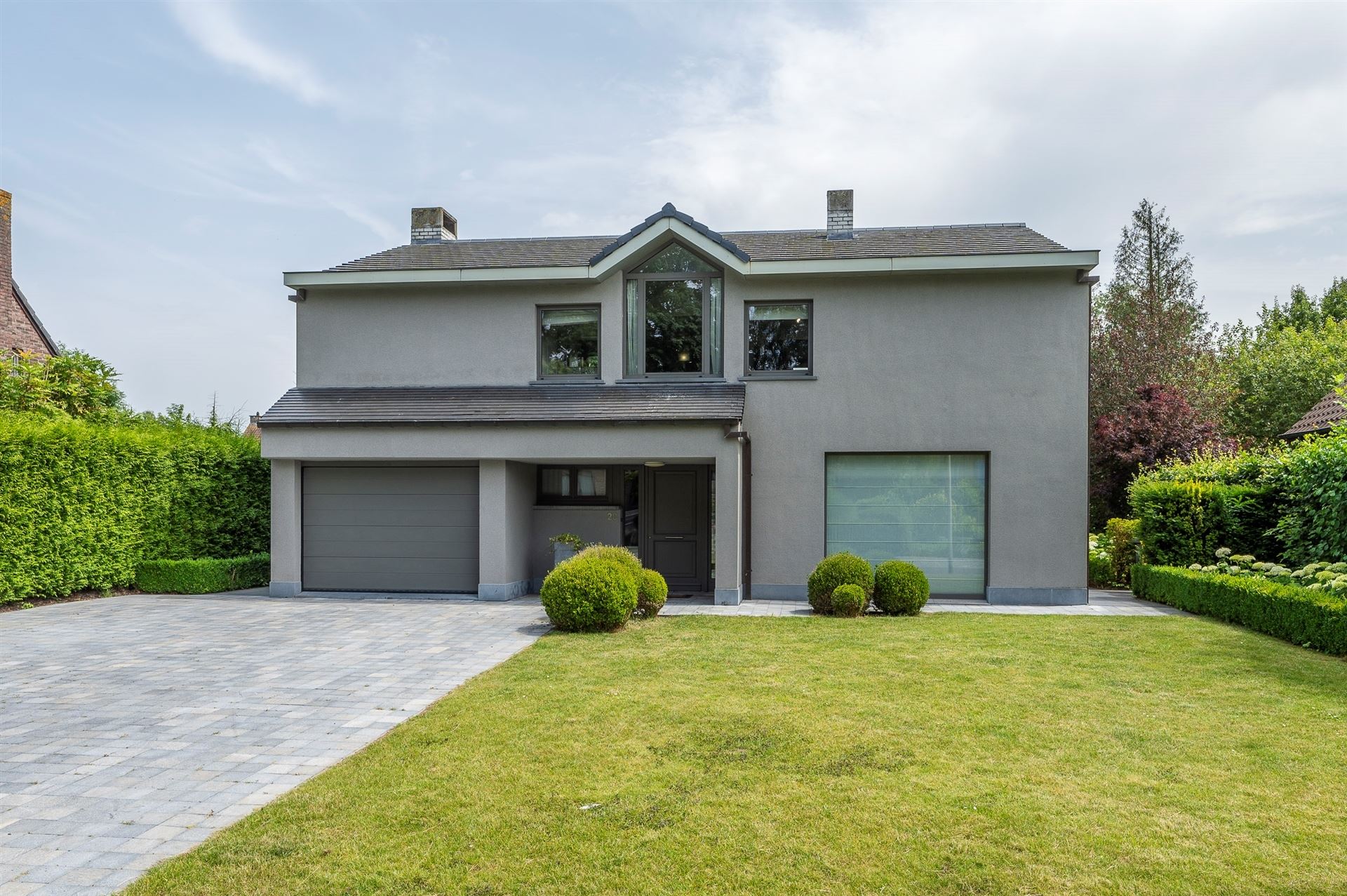 Prachtig gerenoveerde villa in de Zonnebos wijk foto 38