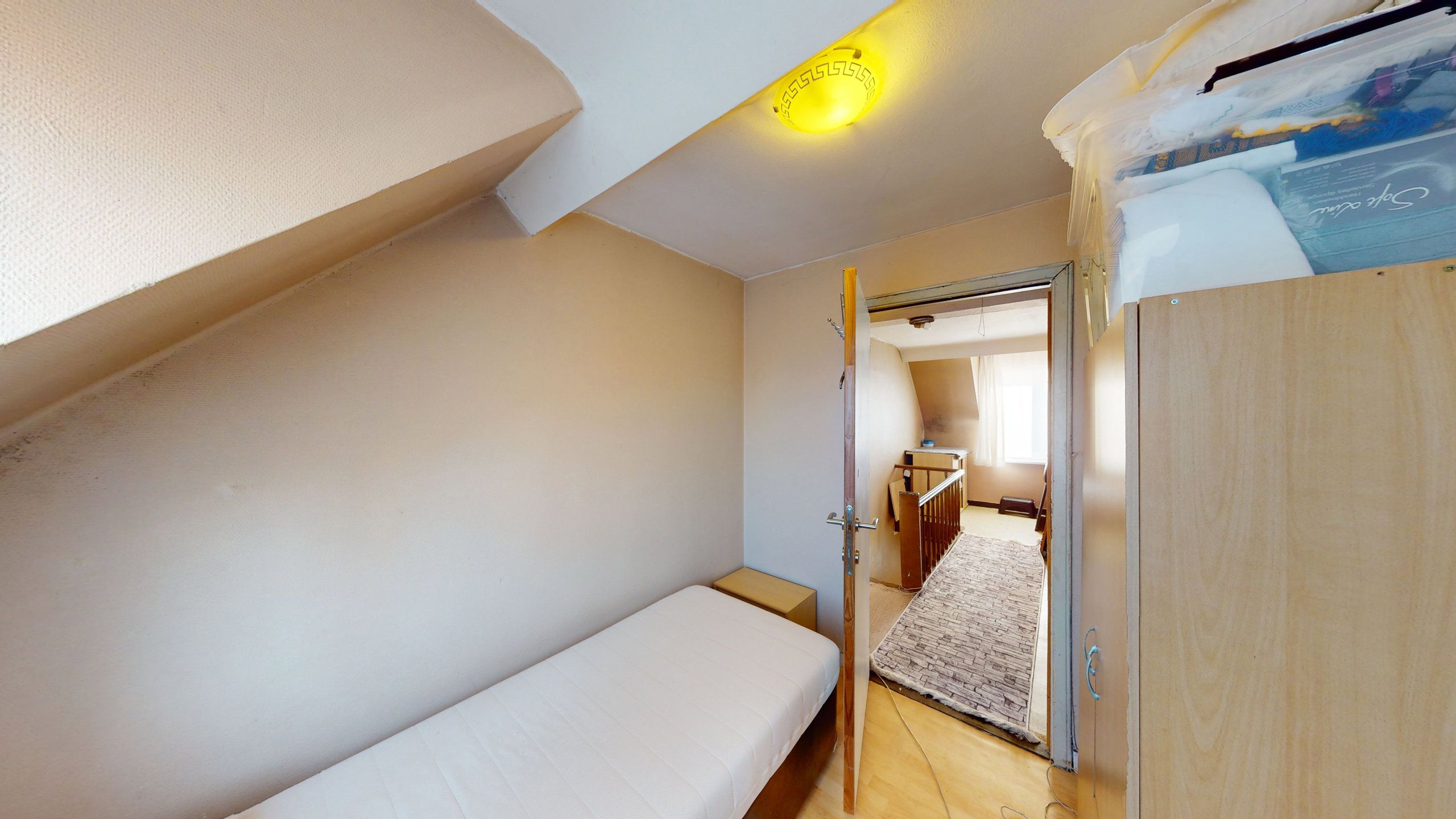 Half open gezinswoning, centraal gelegen, met 3 slaapkamers! foto 19