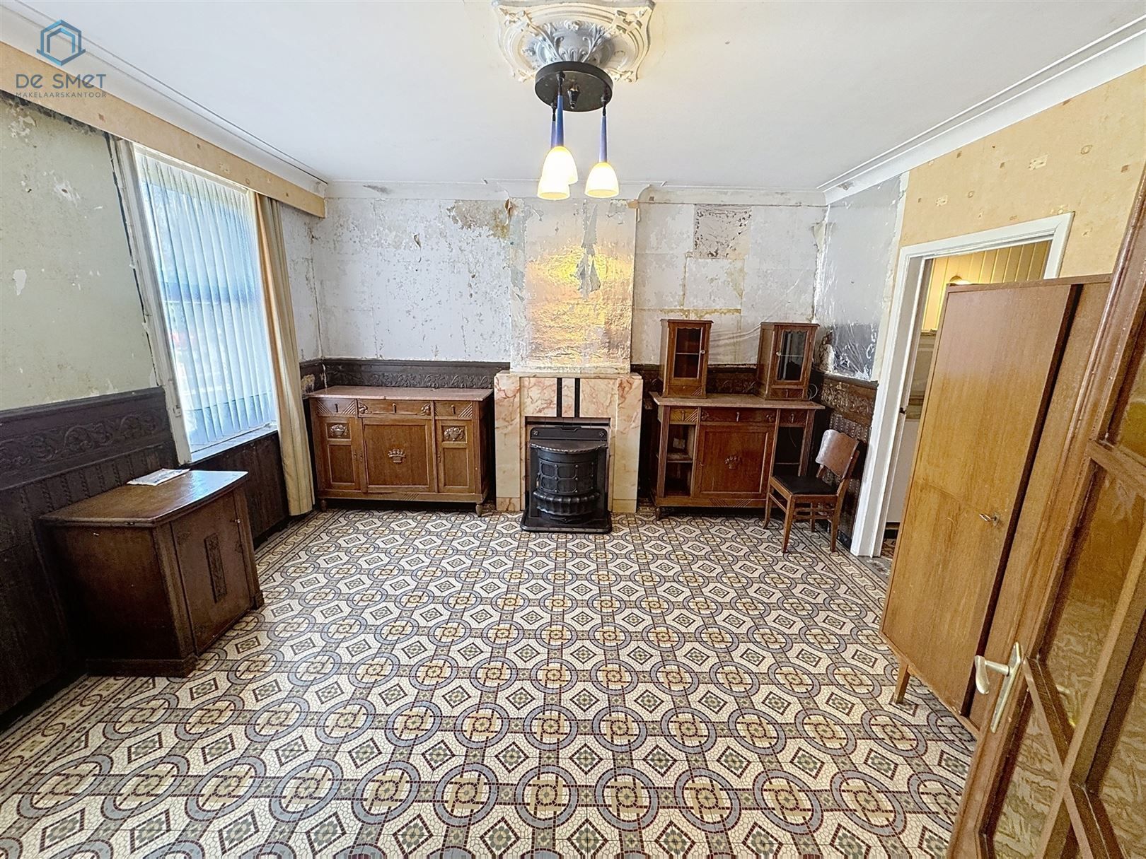 Te renoveren woning met 4 slpks, garage & prachtige tuin vlak aan station Lierde foto 13