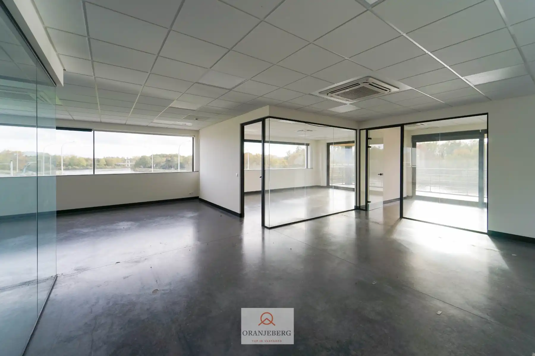 4 ruime en moderne kantoorruimtes te HUUR in EVERGEM foto 27