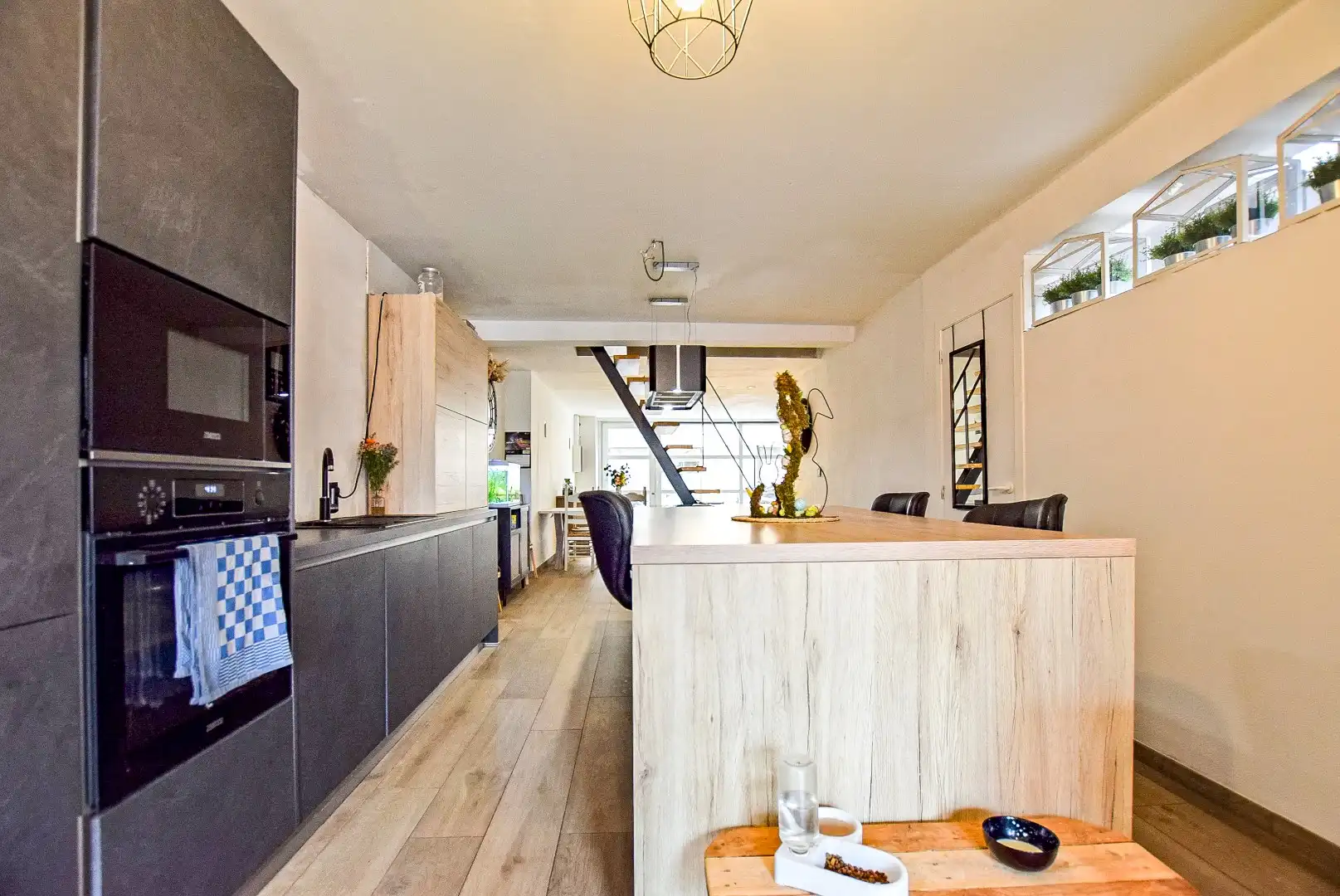 Instapklare rijwoning met 3 slaapkamers en tal van mogelijkheden. foto 5