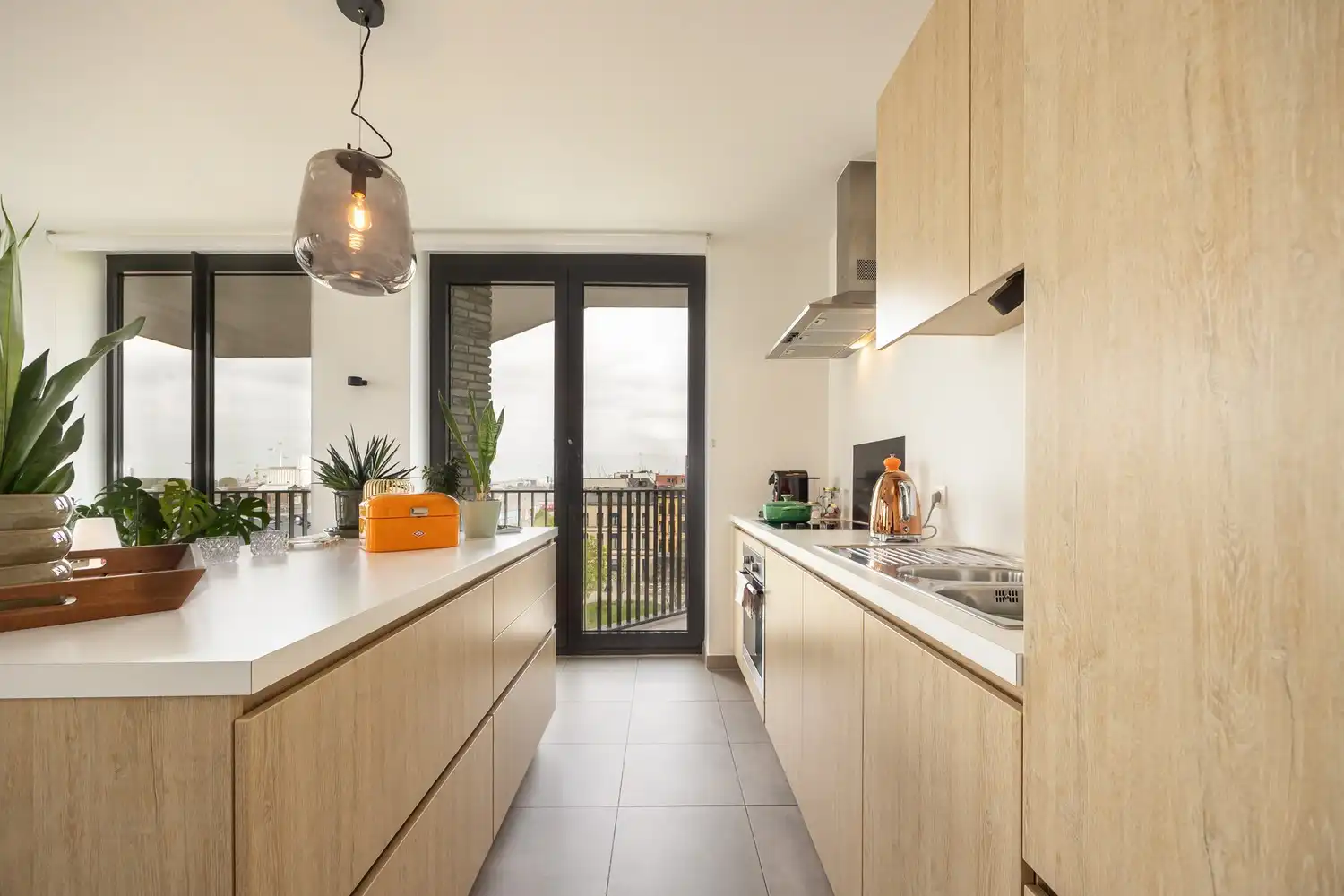 Modern appartement met twee zonnige terrassen (23 m2) aan het Schengenplein-Cadiz foto 9