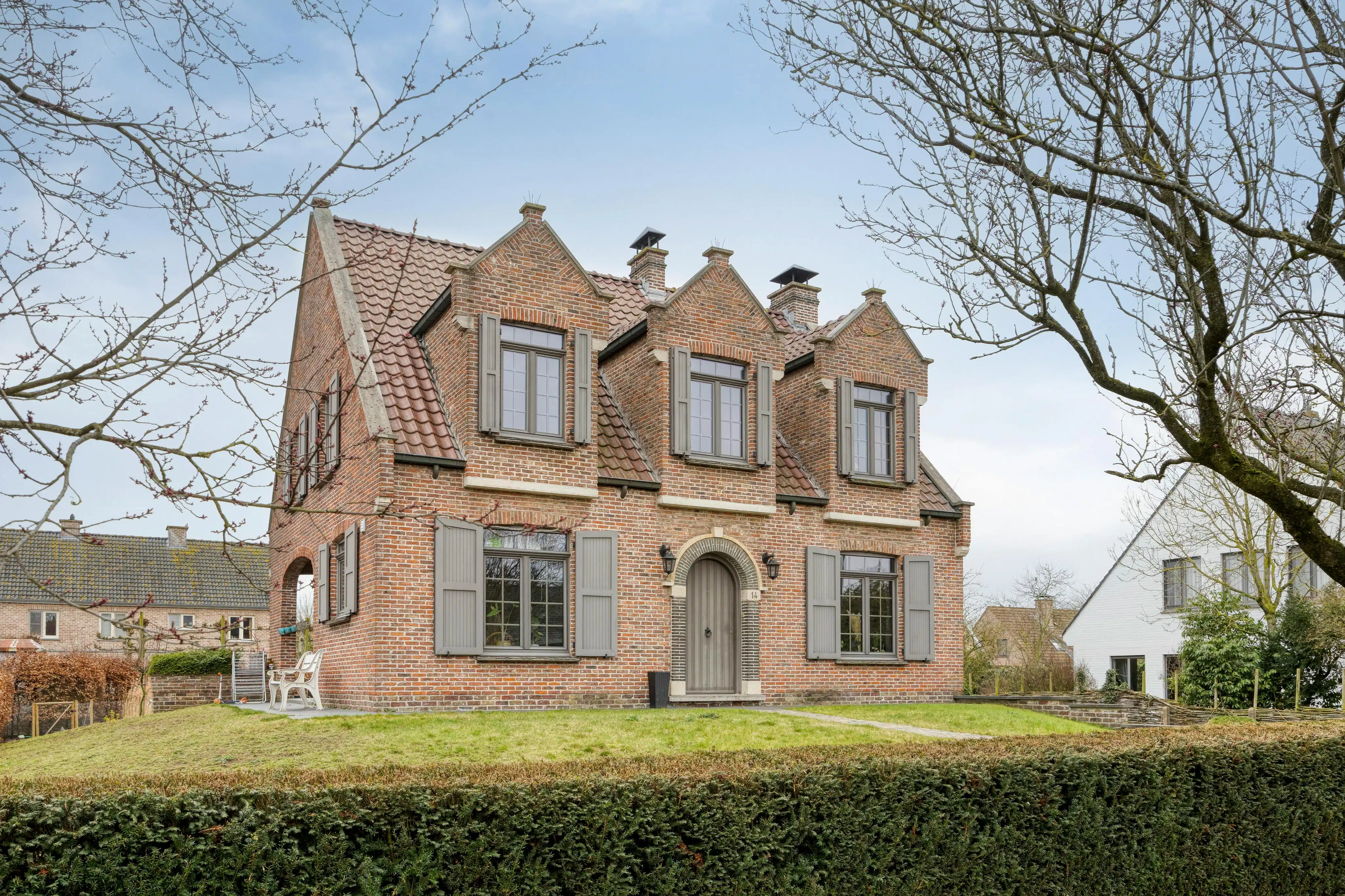 Karaktervolle gezinswoning op toplocatie te koop in Eeklo foto 6