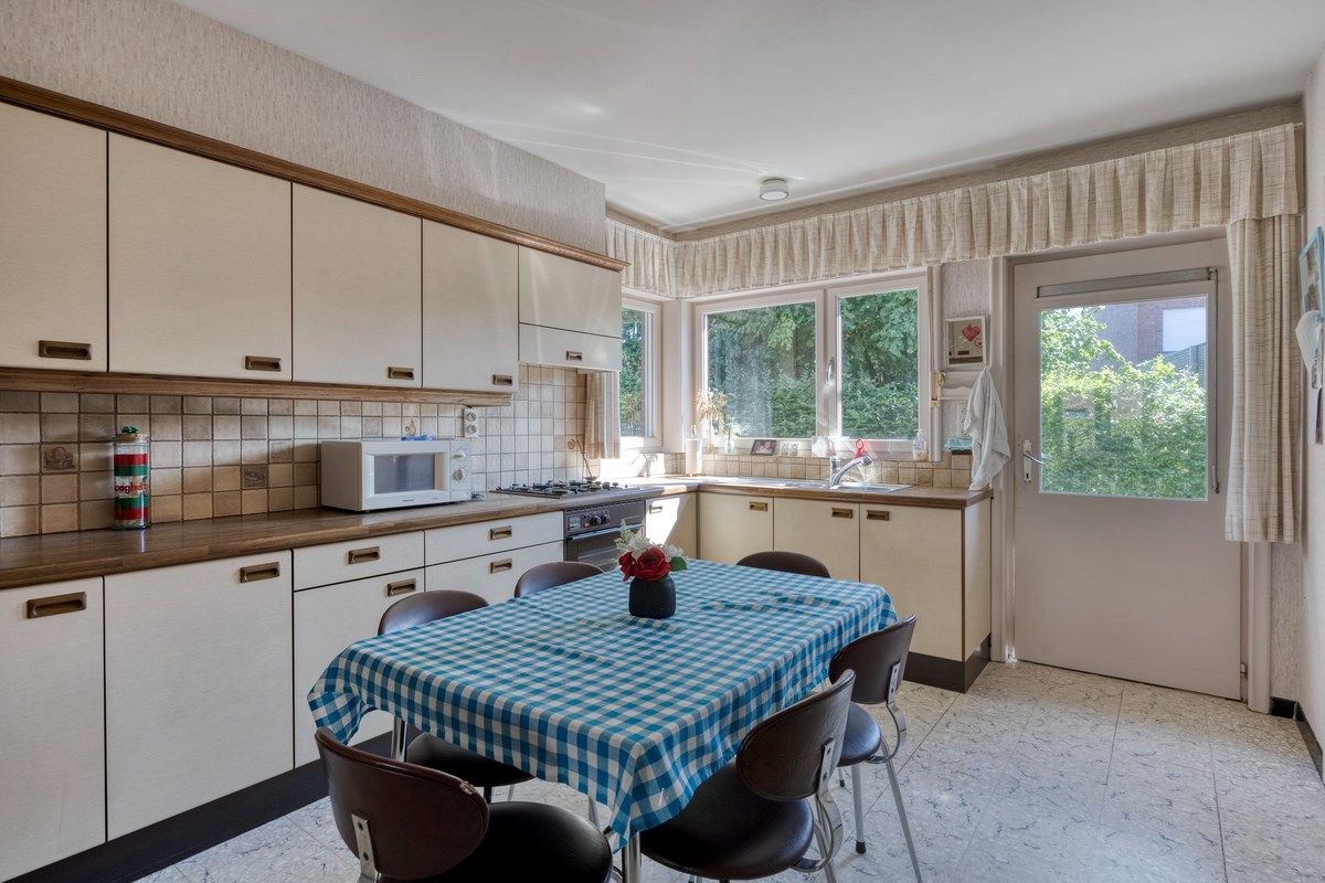 Gelijkvloerswoning met oa 3 slaapkamers in een rustige doodlopende straat. foto 10